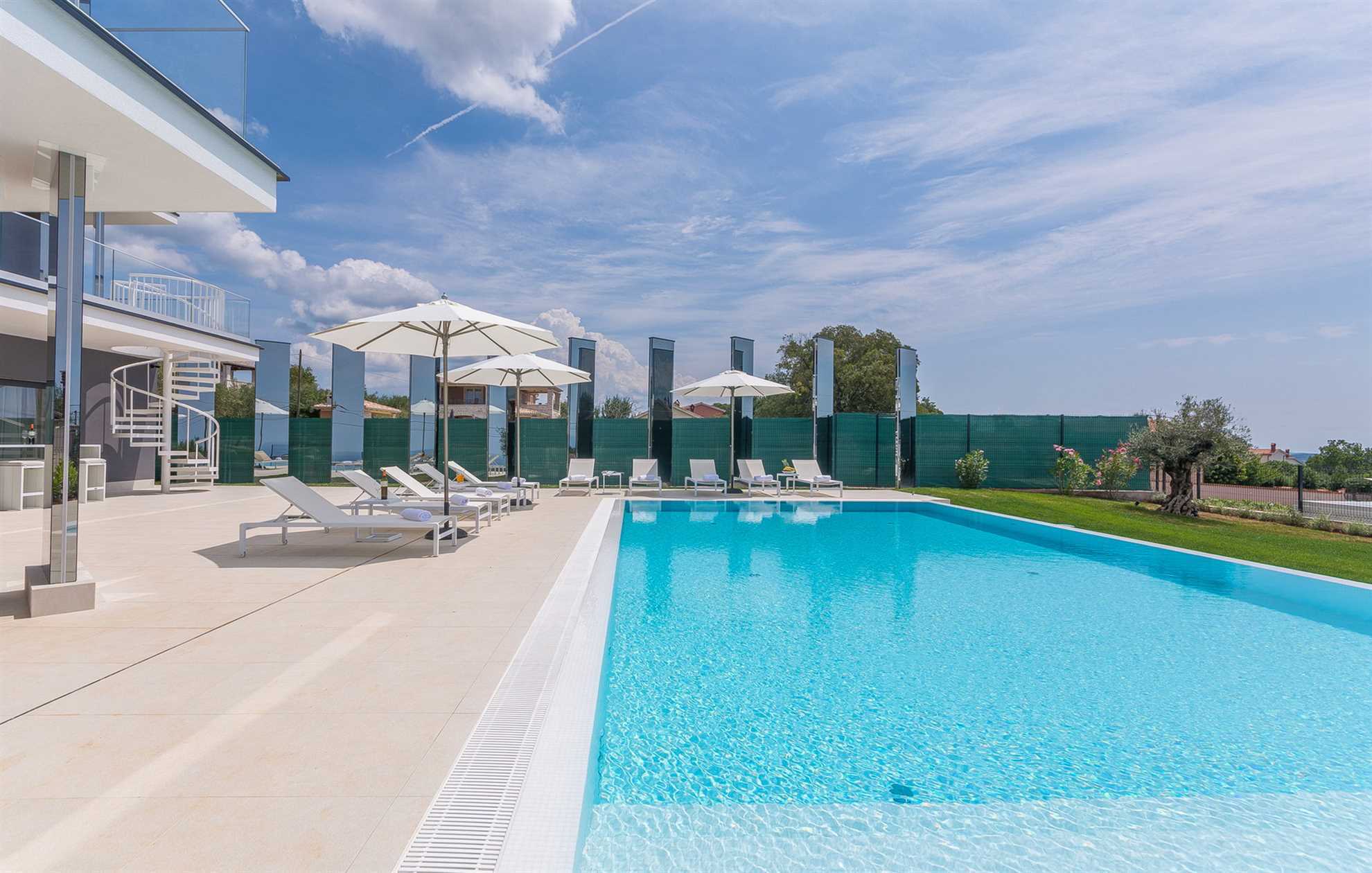 Luxury Villa Titanium with Pool