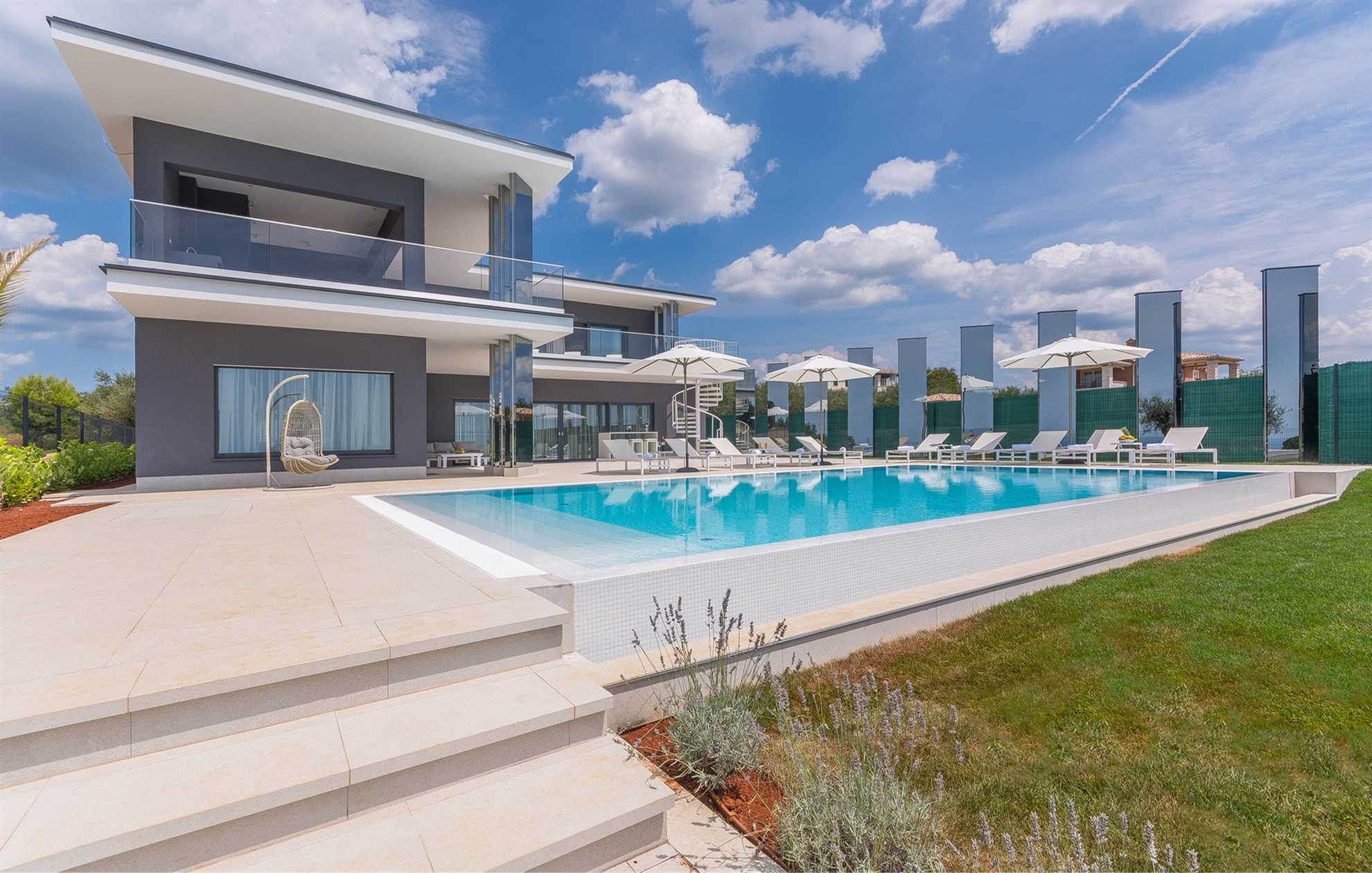 Luxury Villa Titanium with Pool