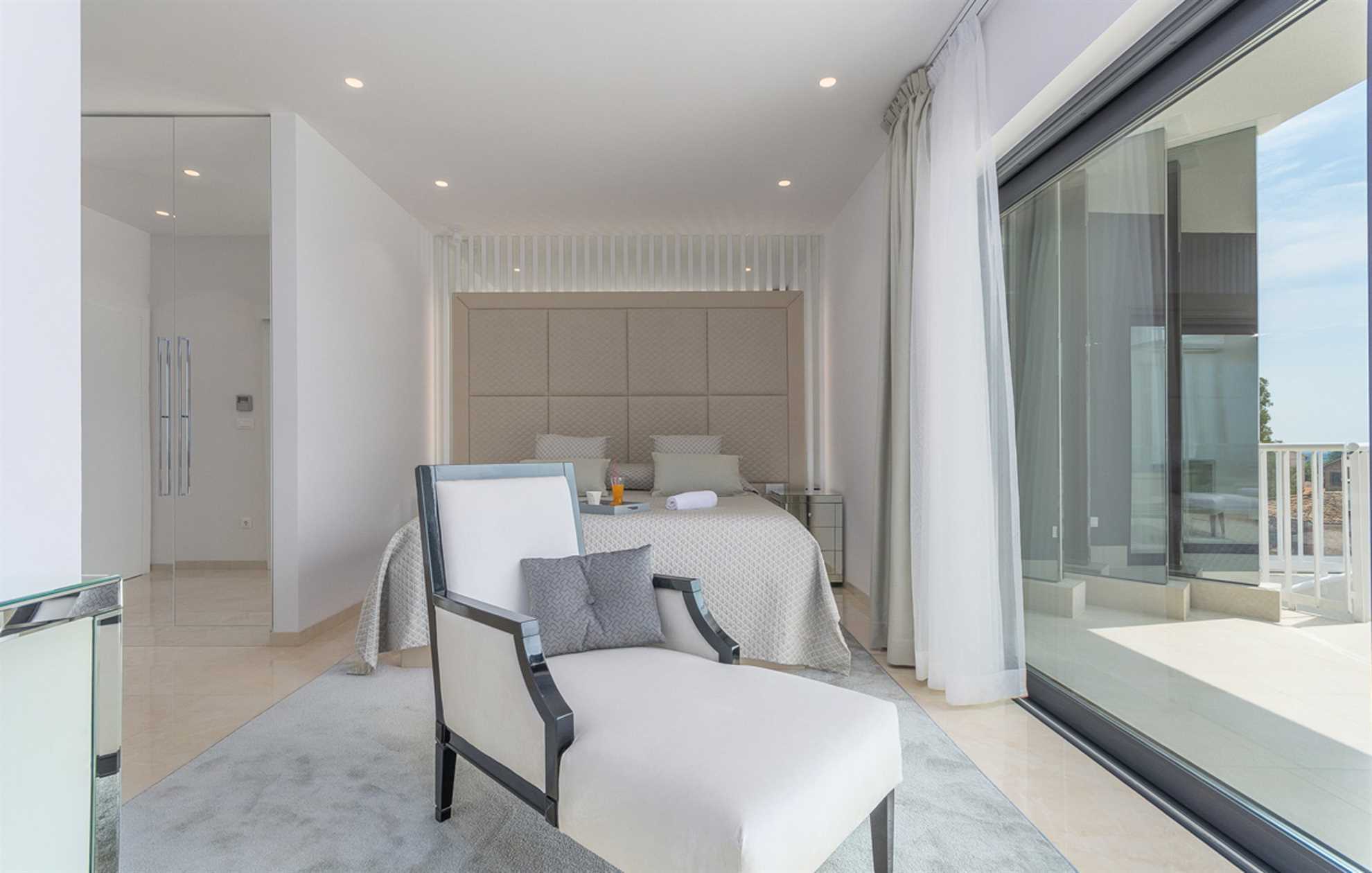 Luxury Villa Titanium with Pool