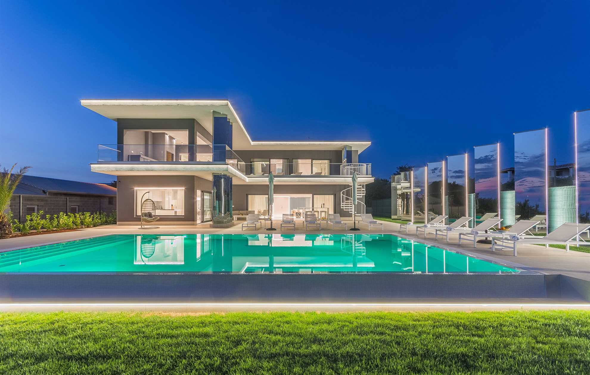 Luxury Villa Titanium with Pool
