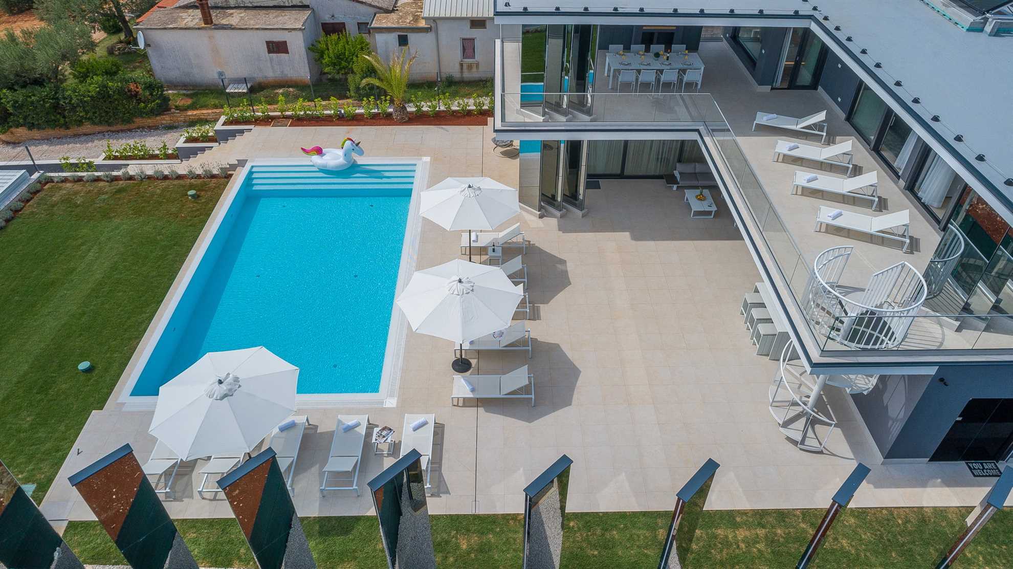 Luxury Villa Titanium with Pool
