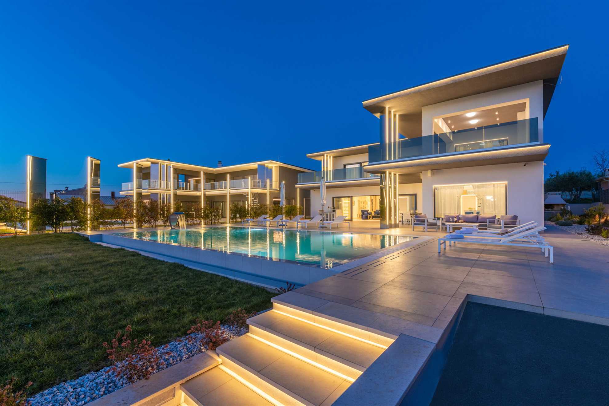 Luxury Villa Aurum with Pool