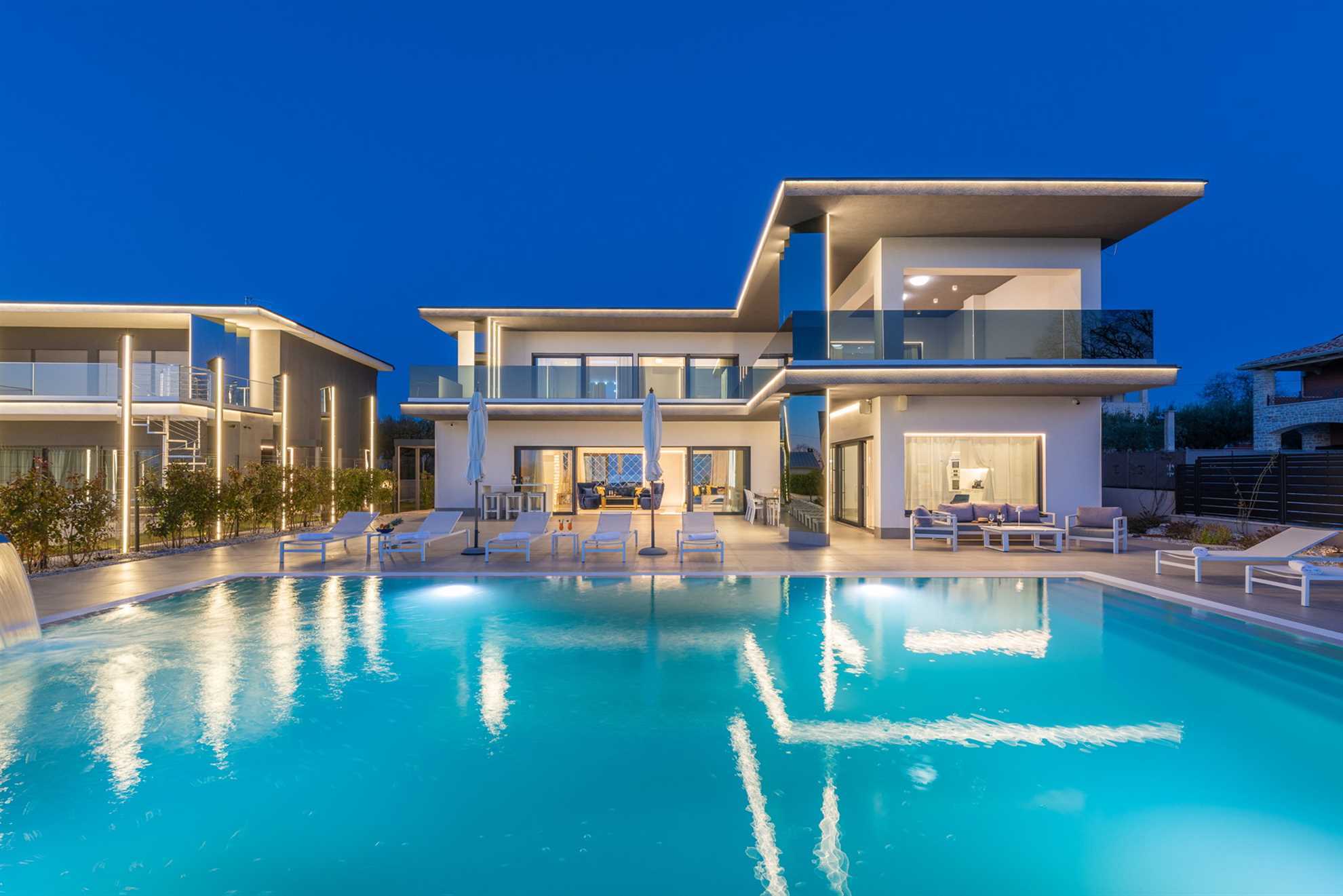 Luxury Villa Aurum with Pool