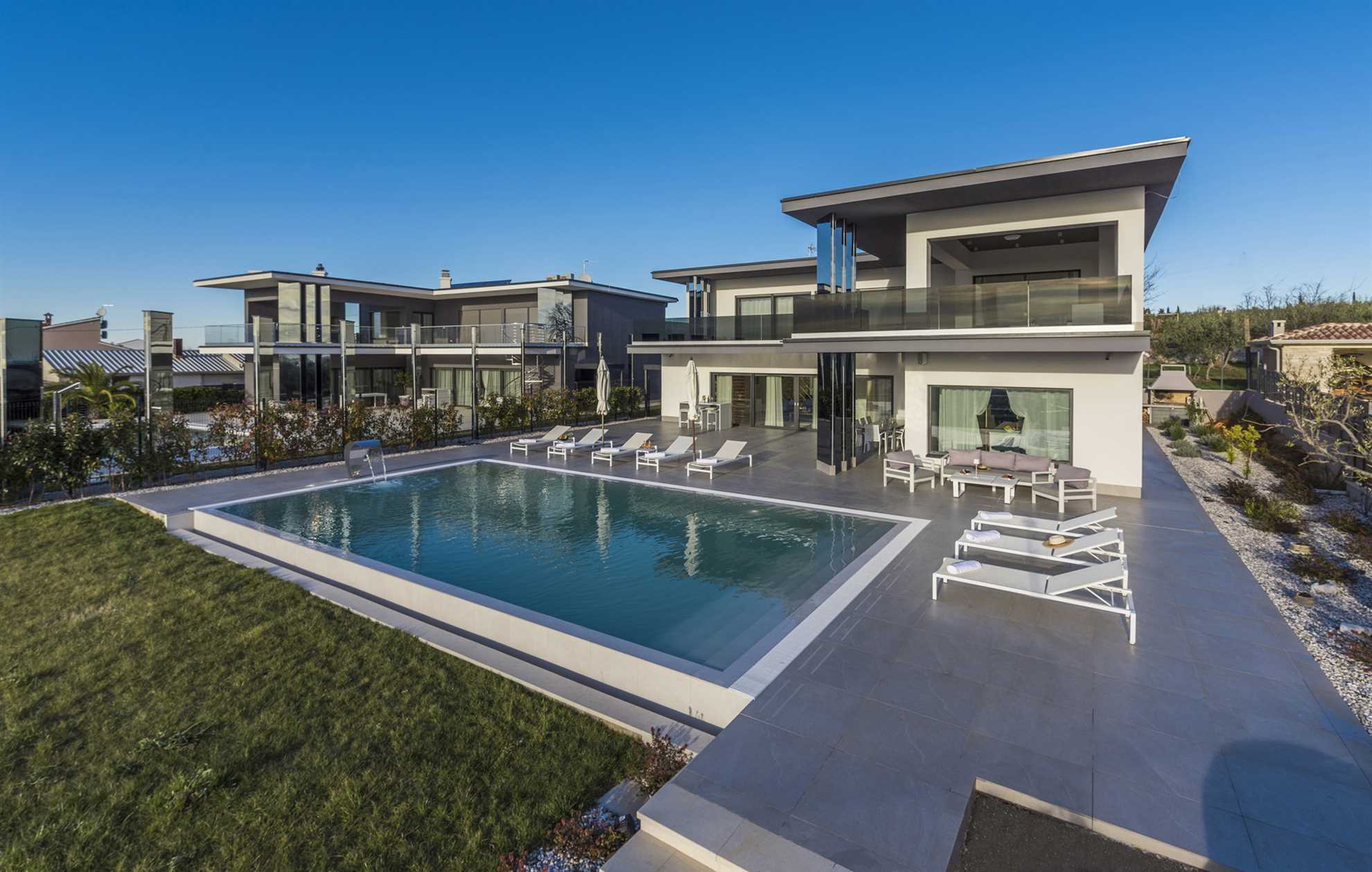 Luxury Villa Aurum with Pool