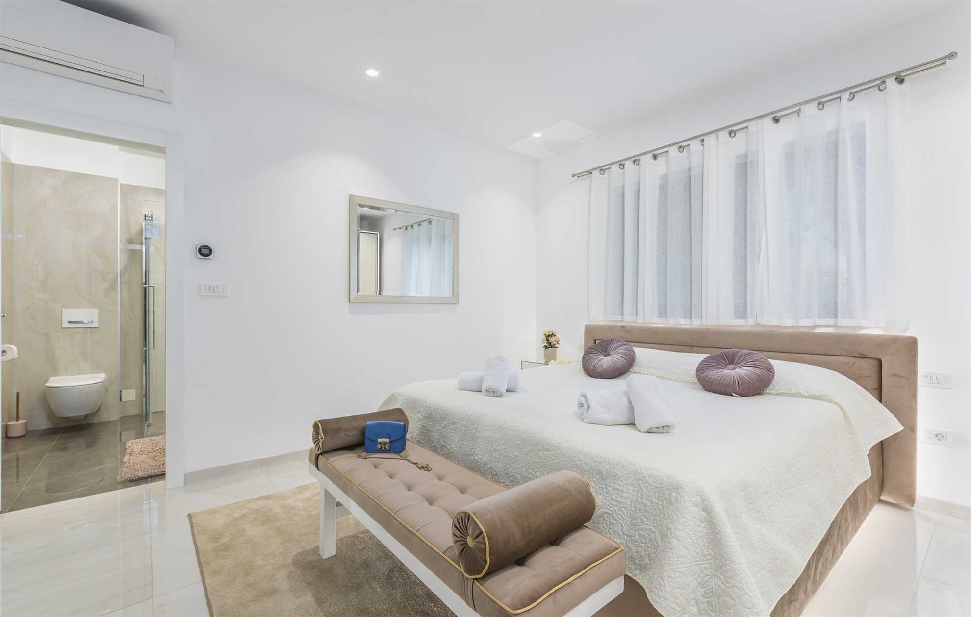 Luxury Villa Aurum with Pool