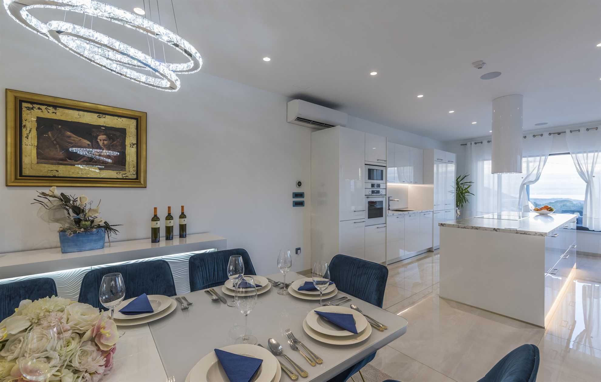 Luxury Villa Aurum with Pool