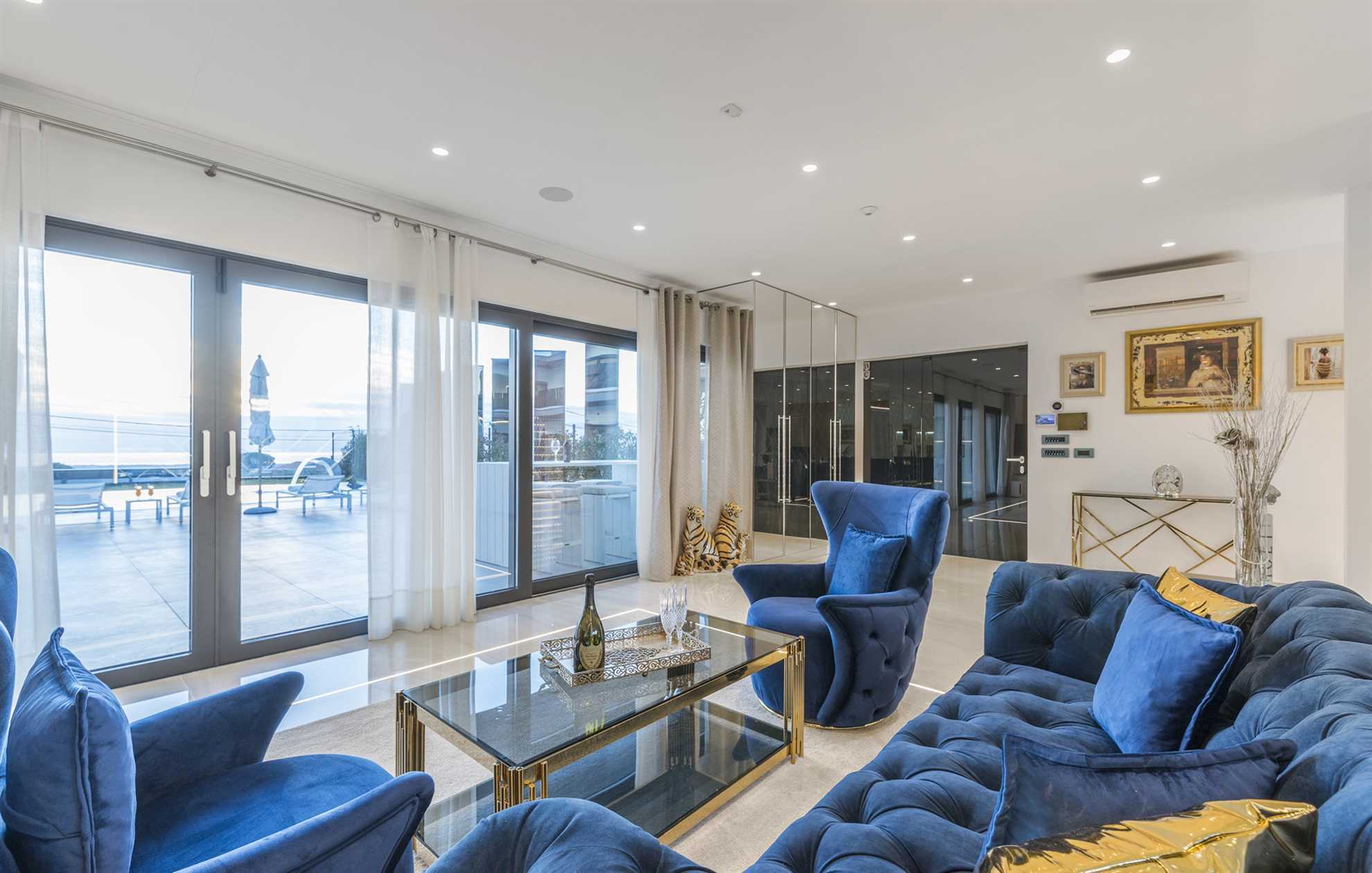 Luxury Villa Aurum with Pool
