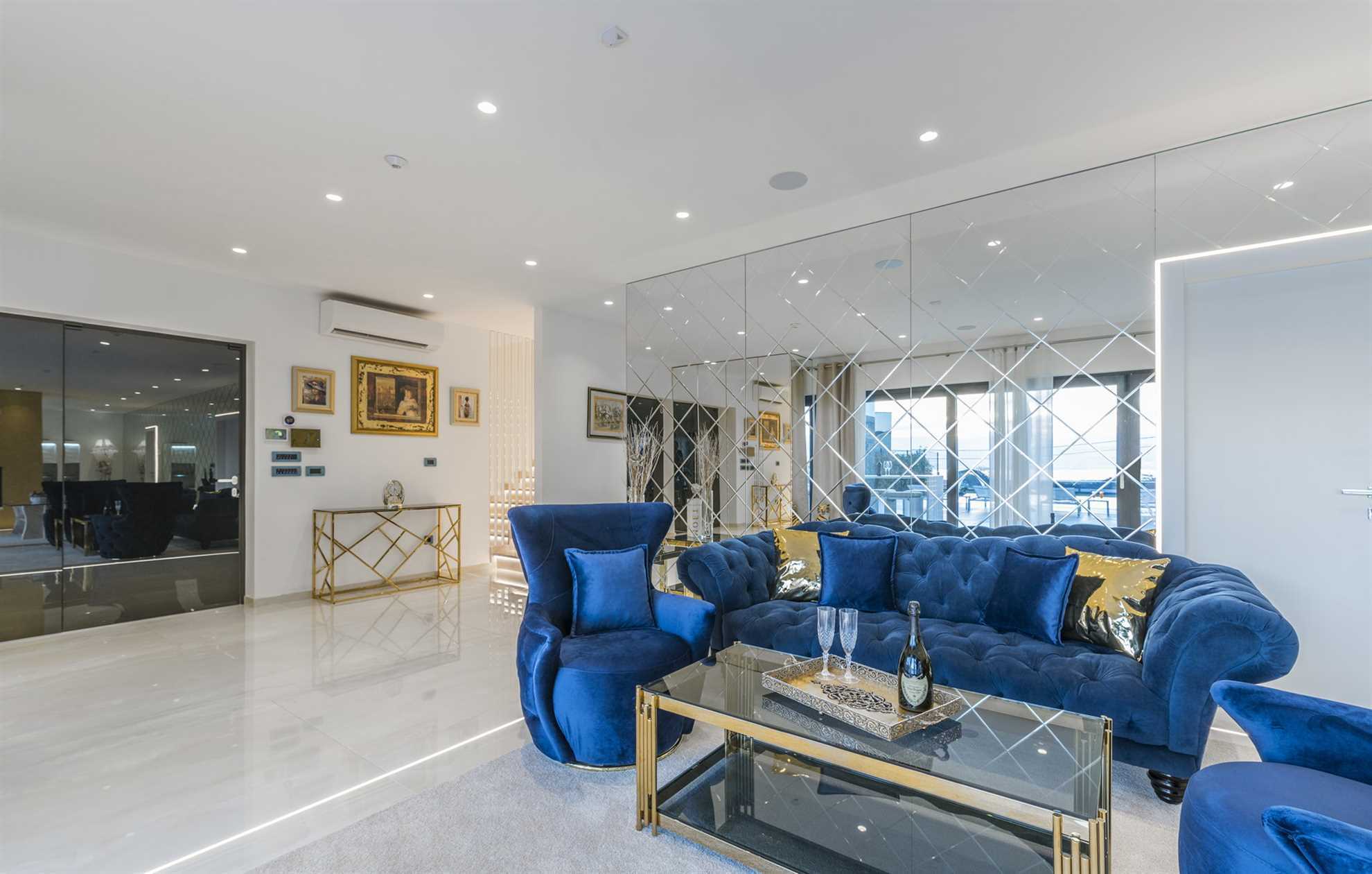 Luxury Villa Aurum with Pool
