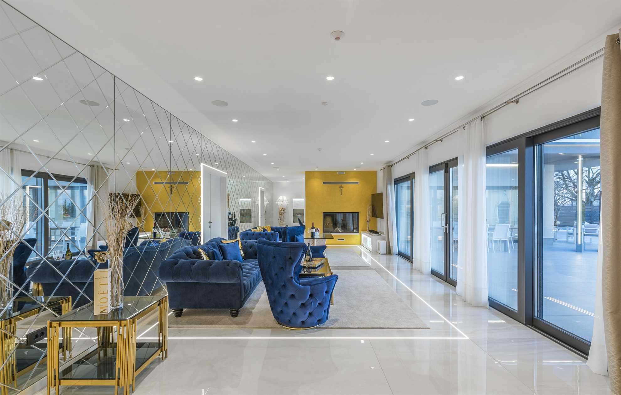 Luxury Villa Aurum with Pool