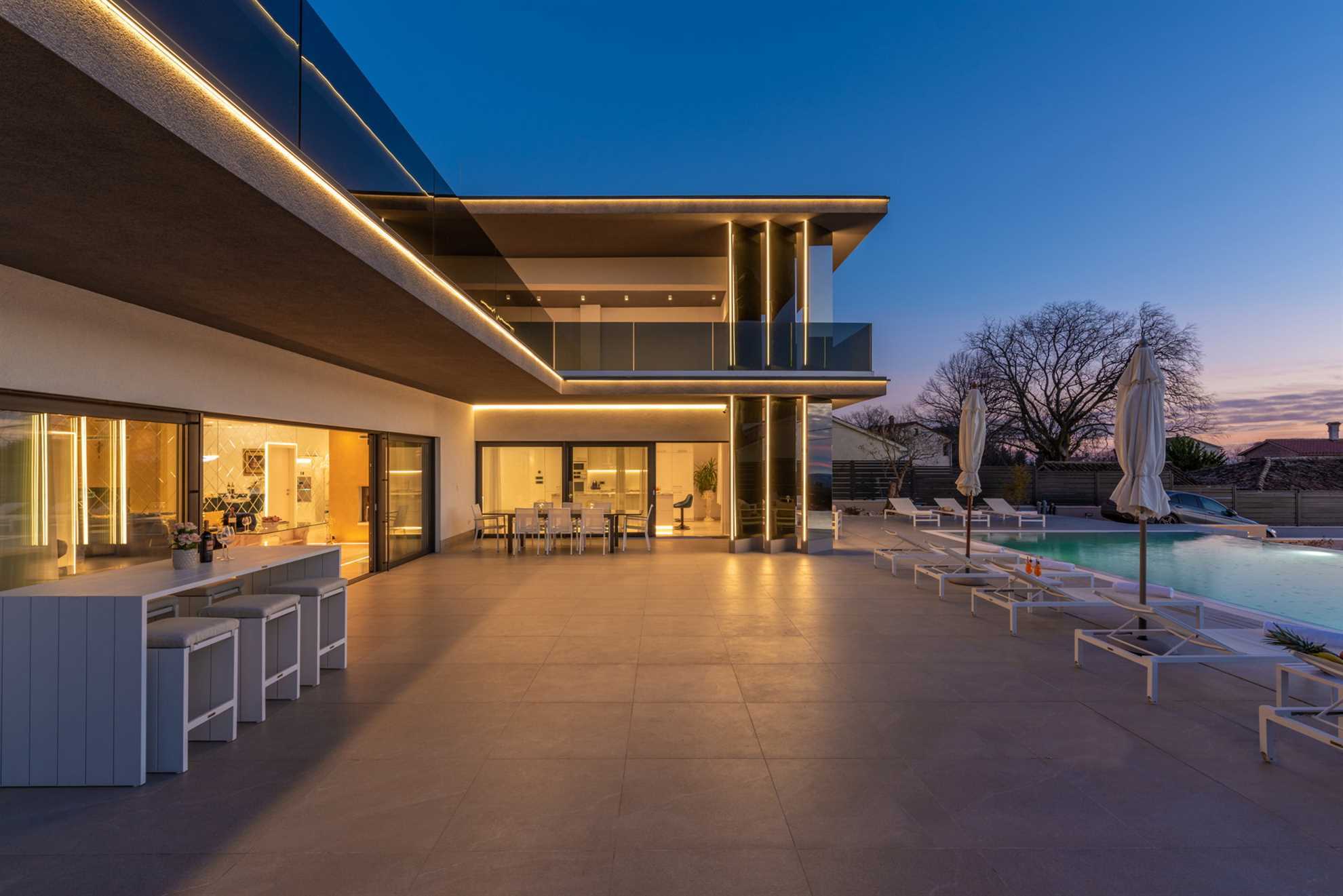 Luxury Villa Aurum with Pool