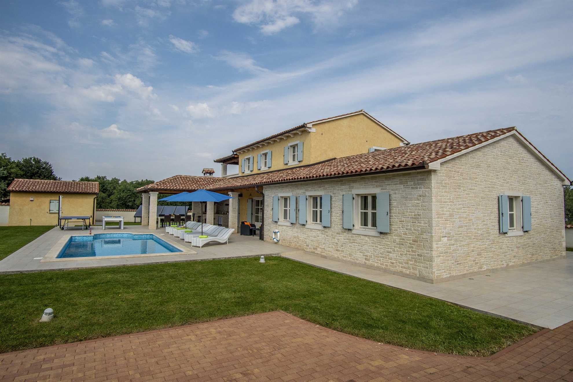 Holiday Home Tranquil with Pool