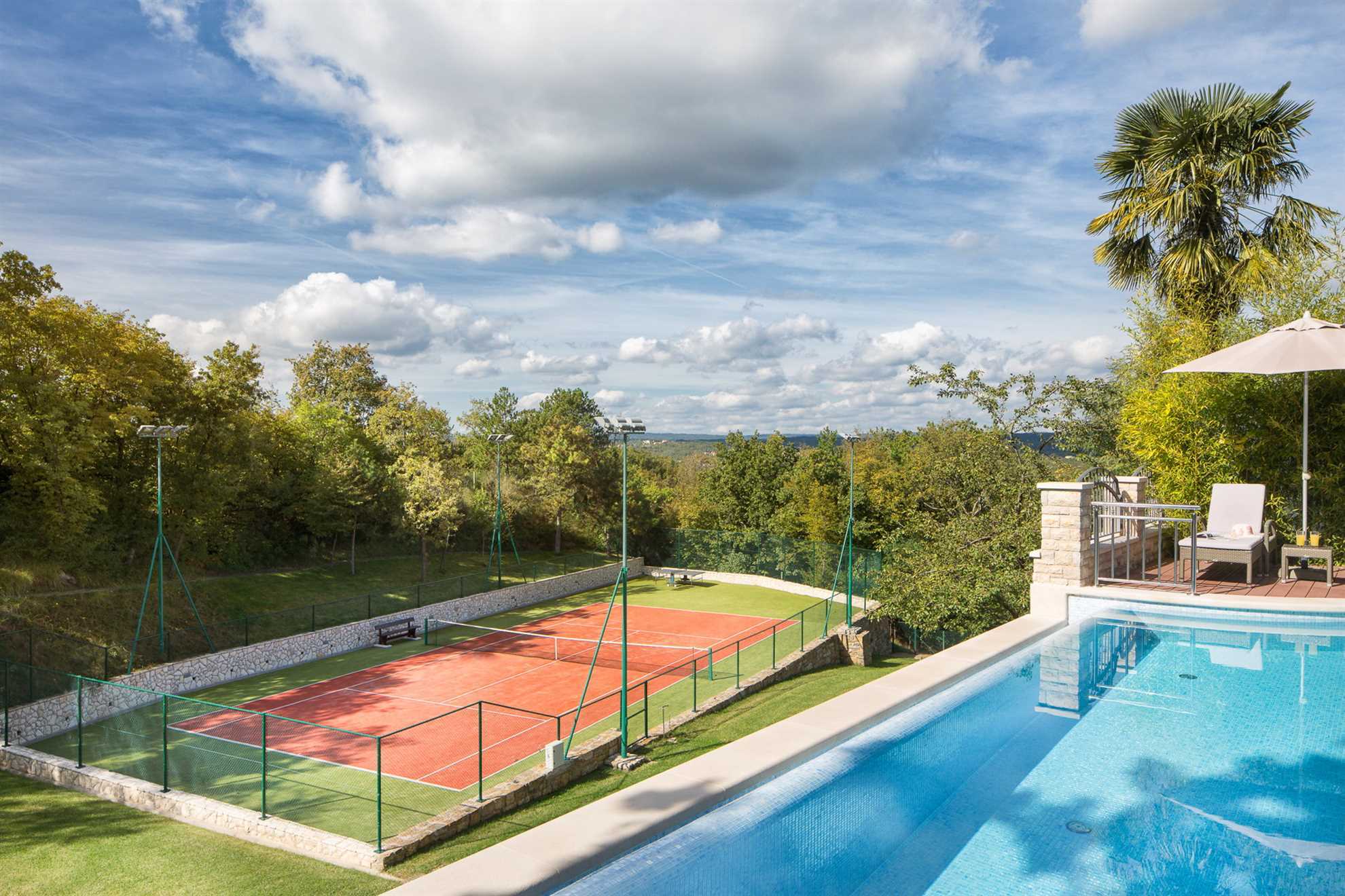 Luxury Villa Retreat with Infinity Pool