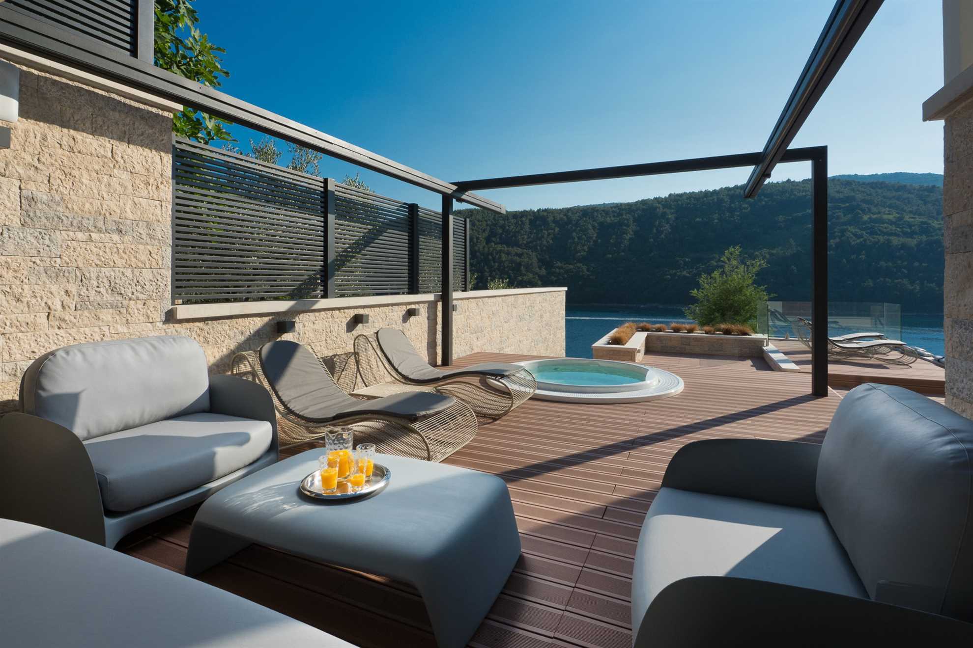 Luxury Villa Majestic with Pool