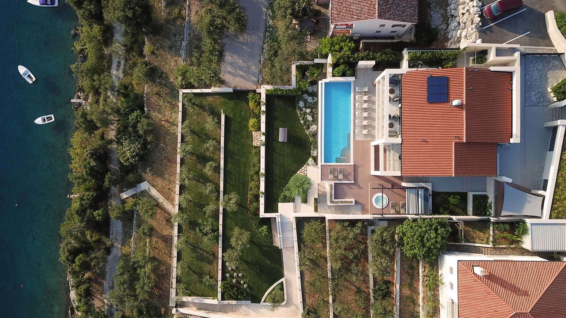 Luxury Villa Majestic with Pool