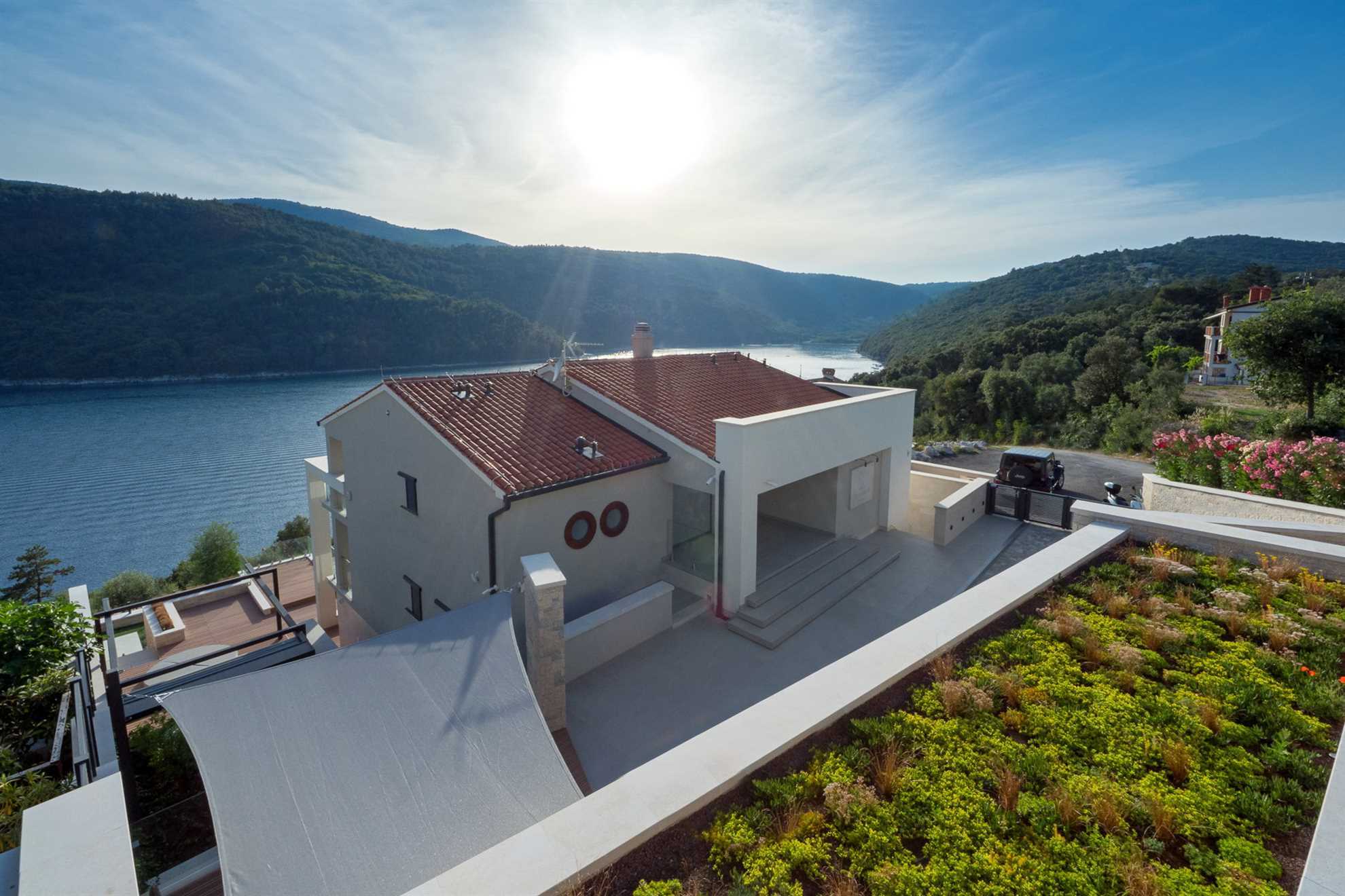 Luxury Villa Majestic with Pool