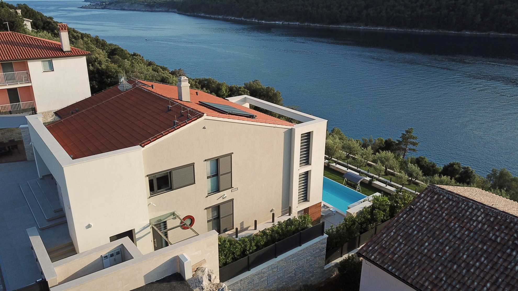 Luxury Villa Majestic with Pool