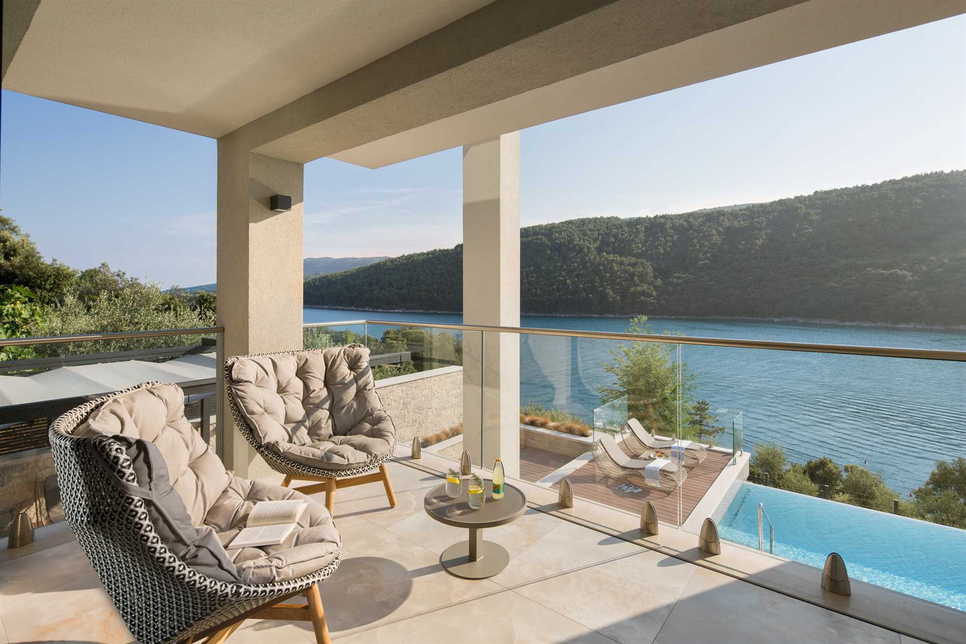 Luxury Villa Majestic with Pool