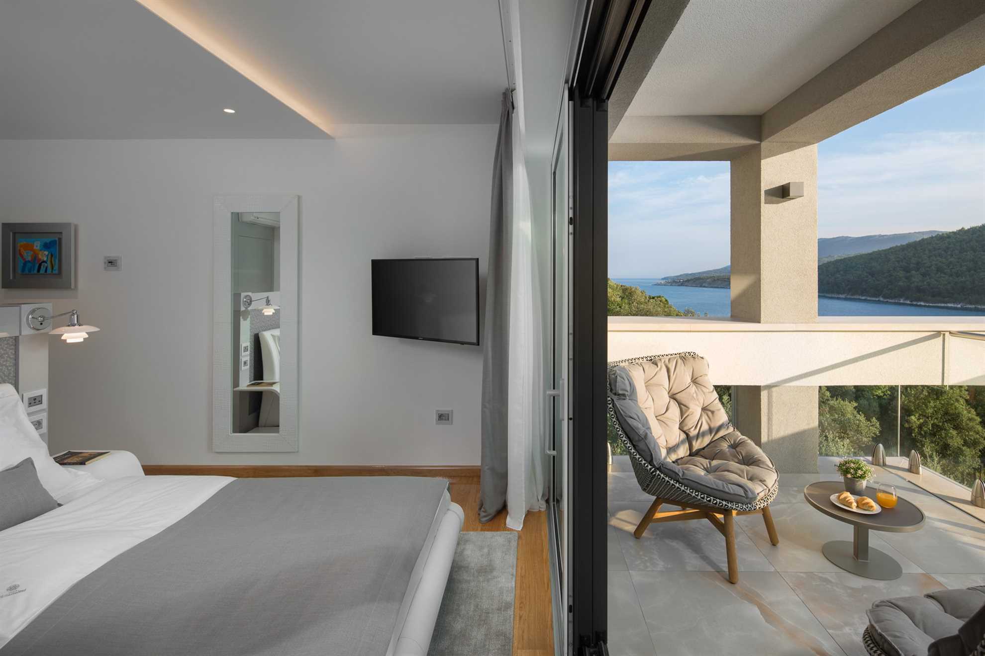 Luxury Villa Majestic with Pool