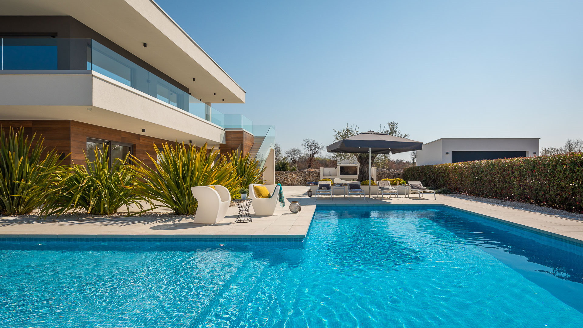 Villa Old Olive Settima with Pool
