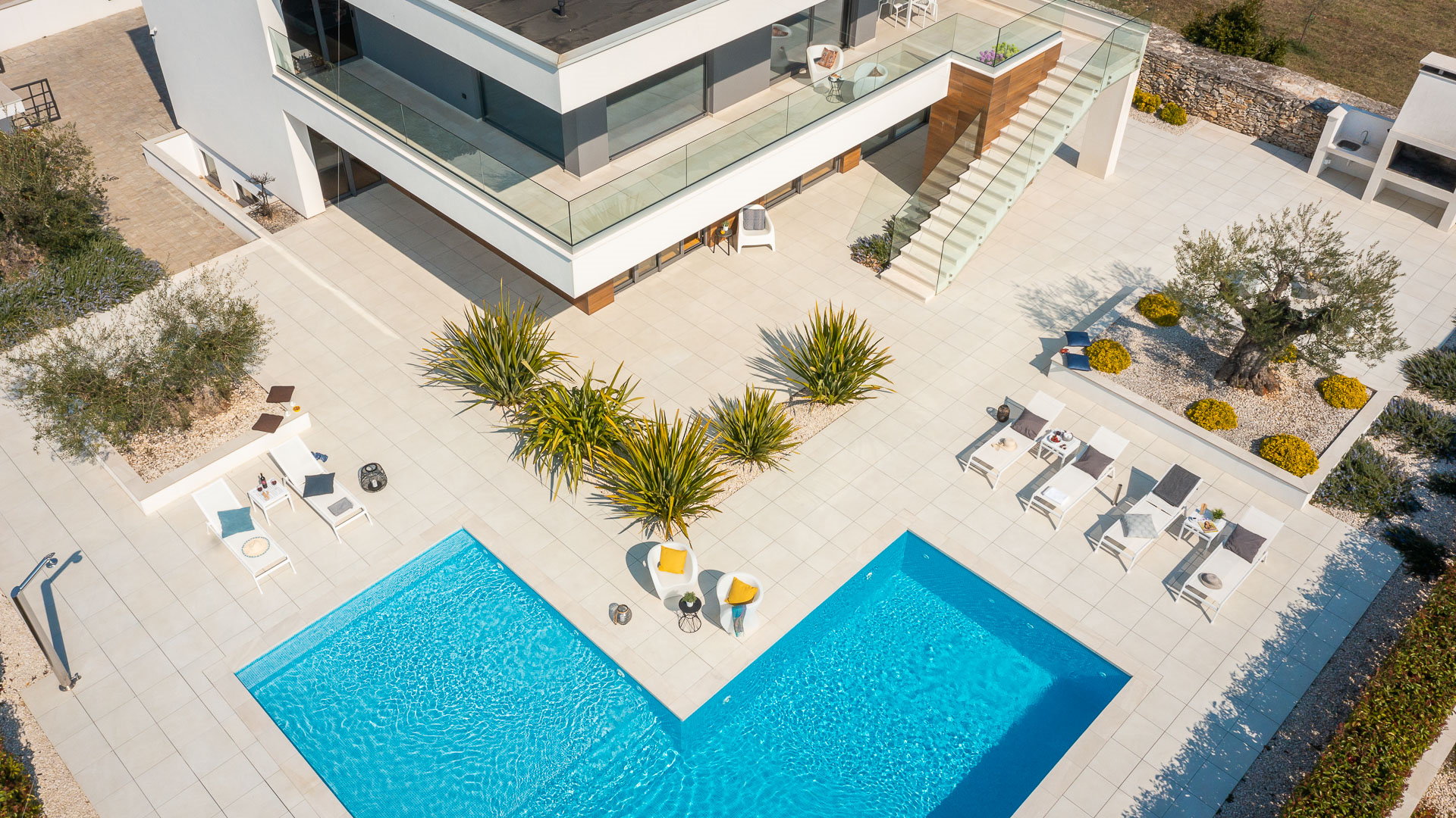 Villa Old Olive Settima with Pool