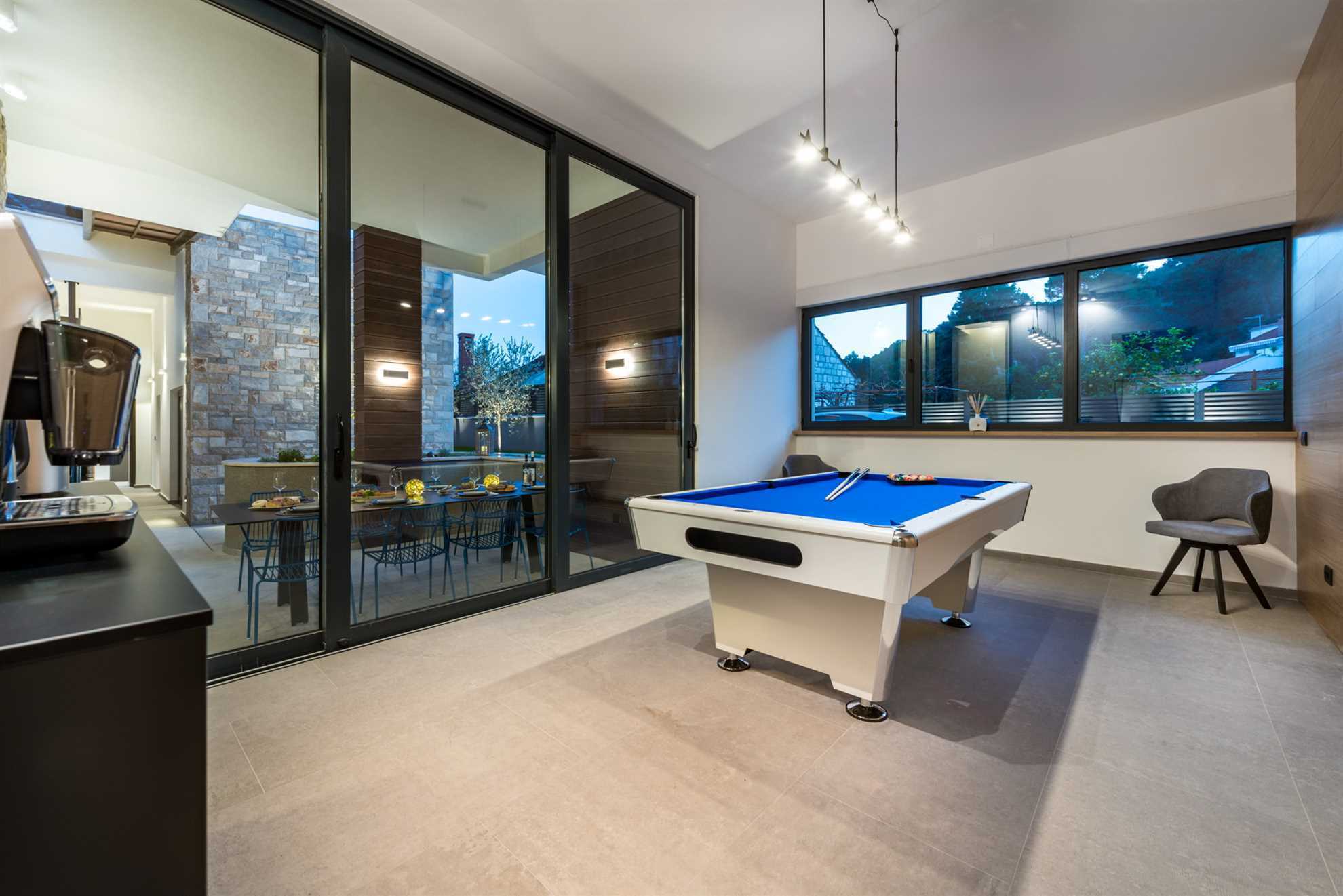 Luxury Villa Emotha with Pool
