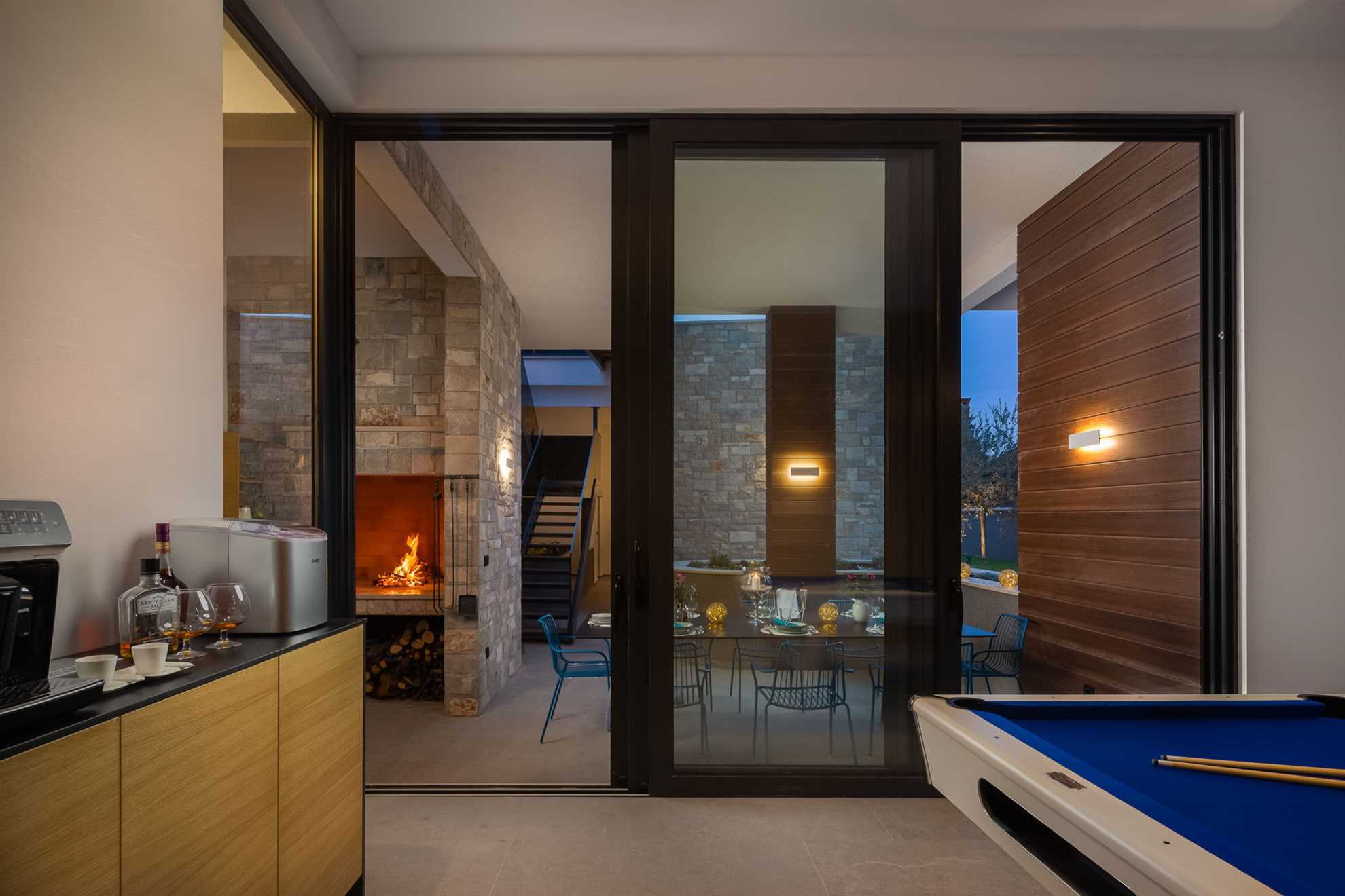 Luxury Villa Emotha with Pool