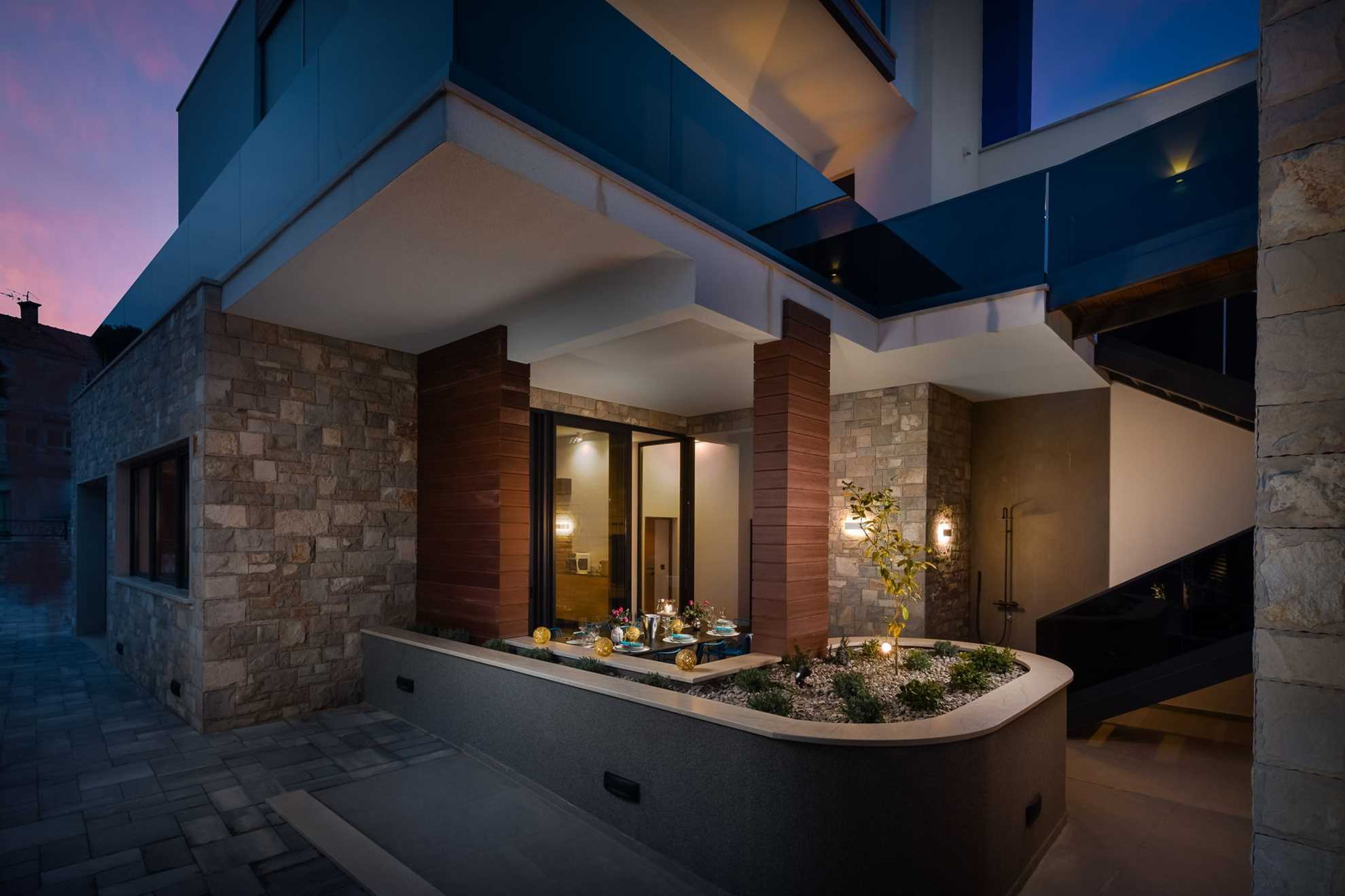 Luxury Villa Emotha with Pool