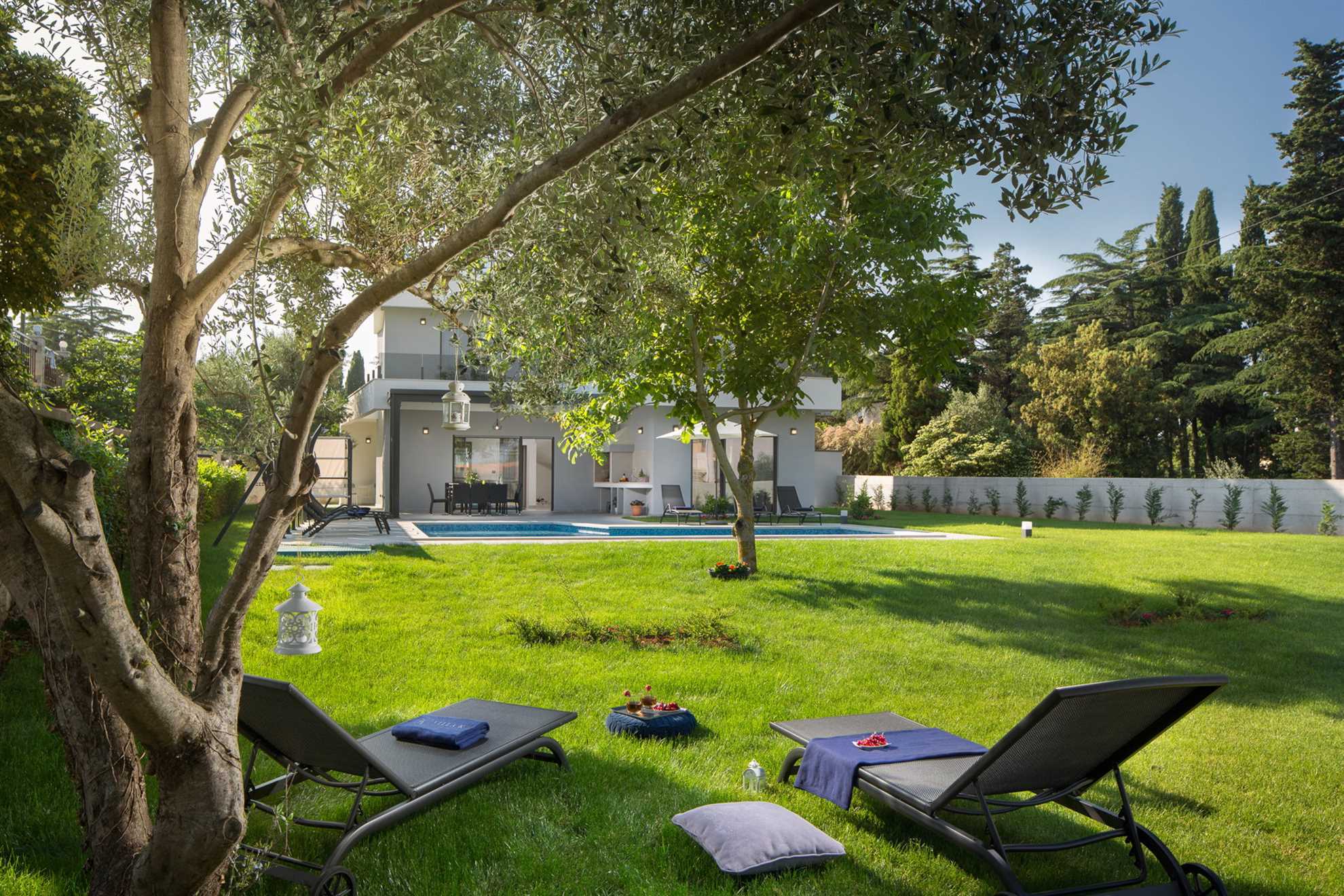Luxury Villa Costanea with Pool