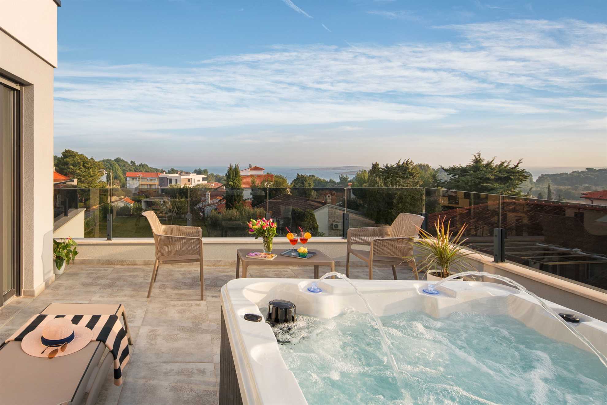 Luxury Villa Costanea with Pool