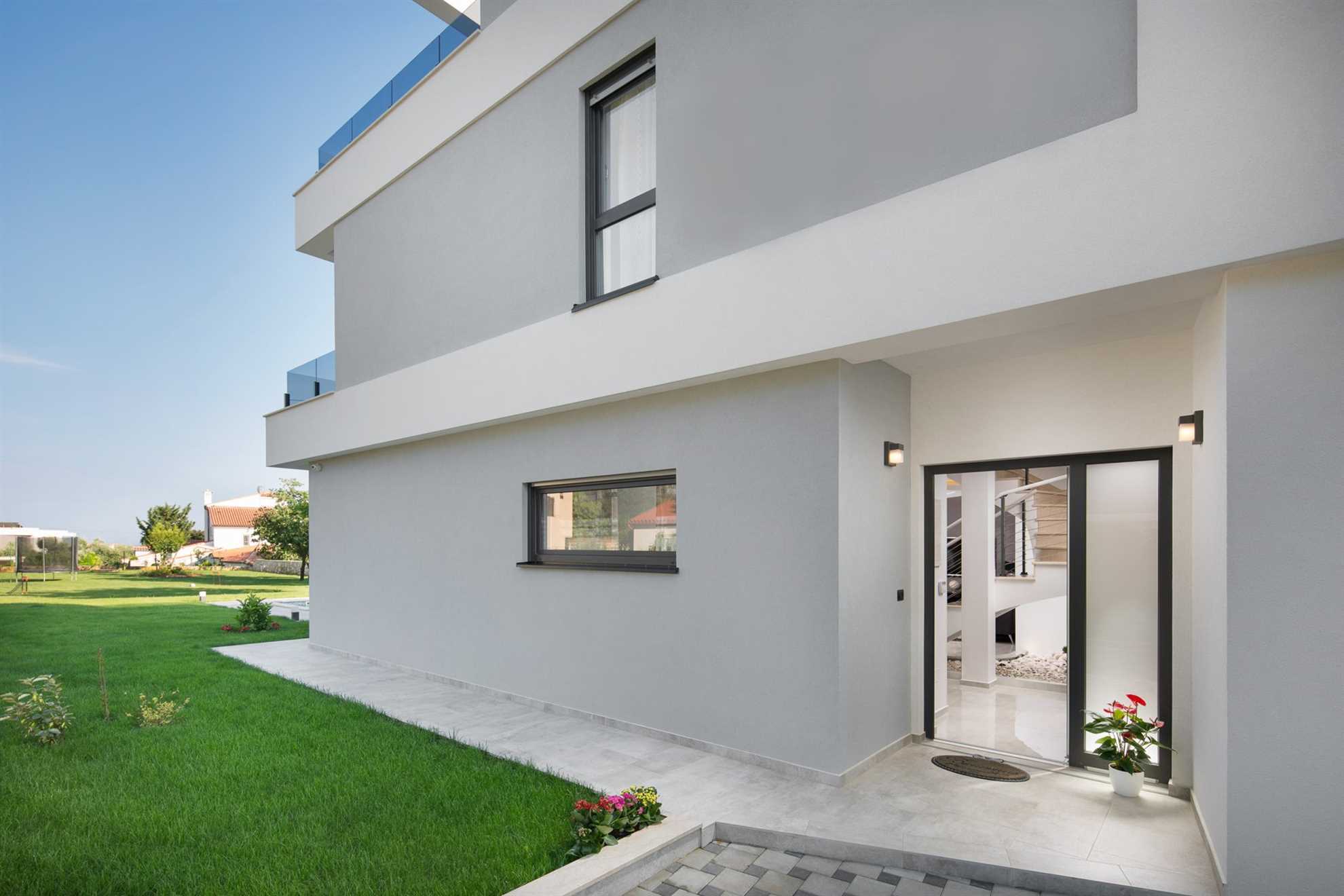 Luxury Villa Costanea with Pool