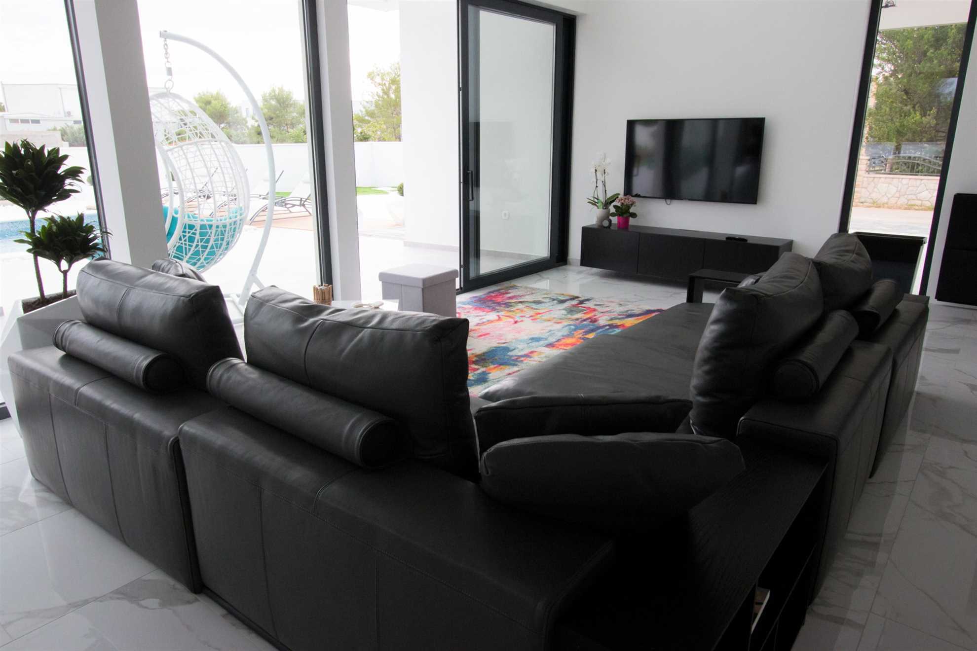 Villa Vagabundo with Pool