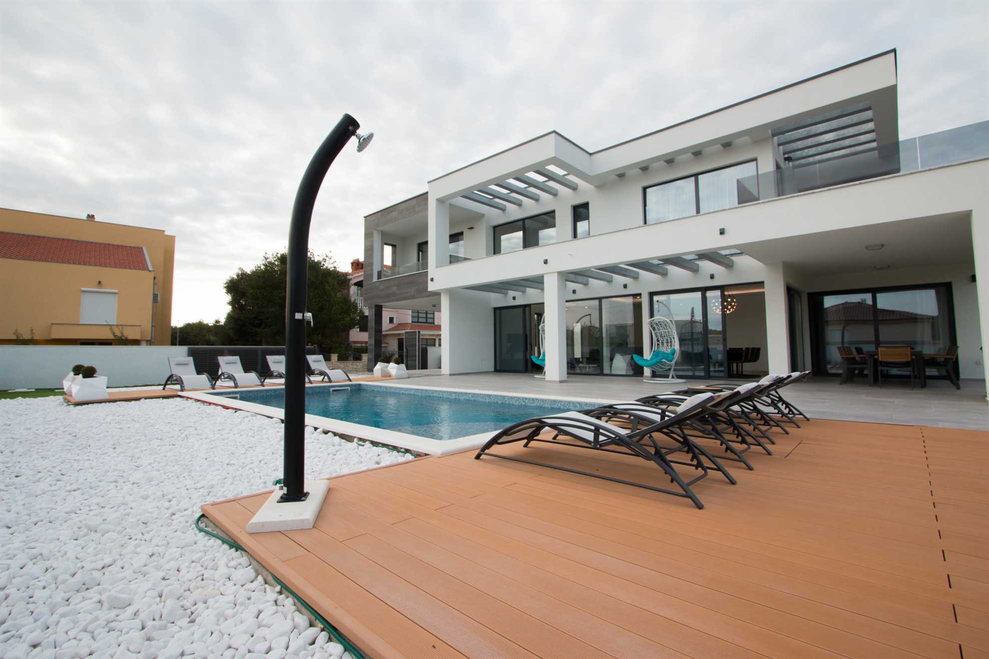 Villa Vagabundo with Pool