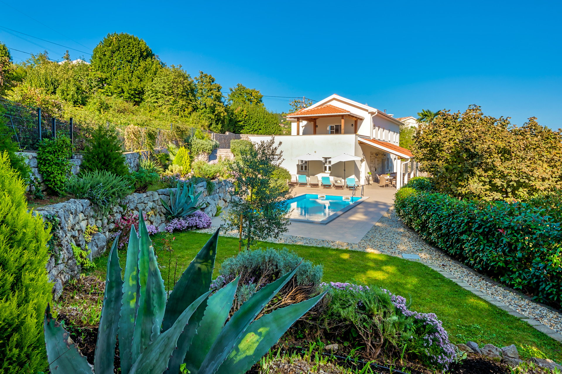 Villa Butterfly with Pool