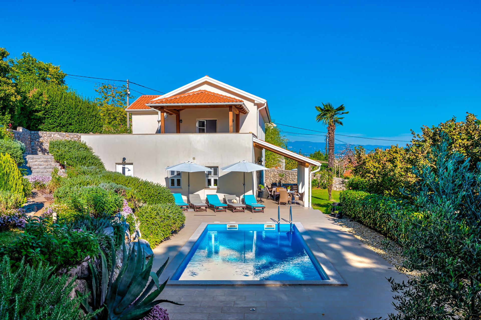Villa Butterfly with Pool