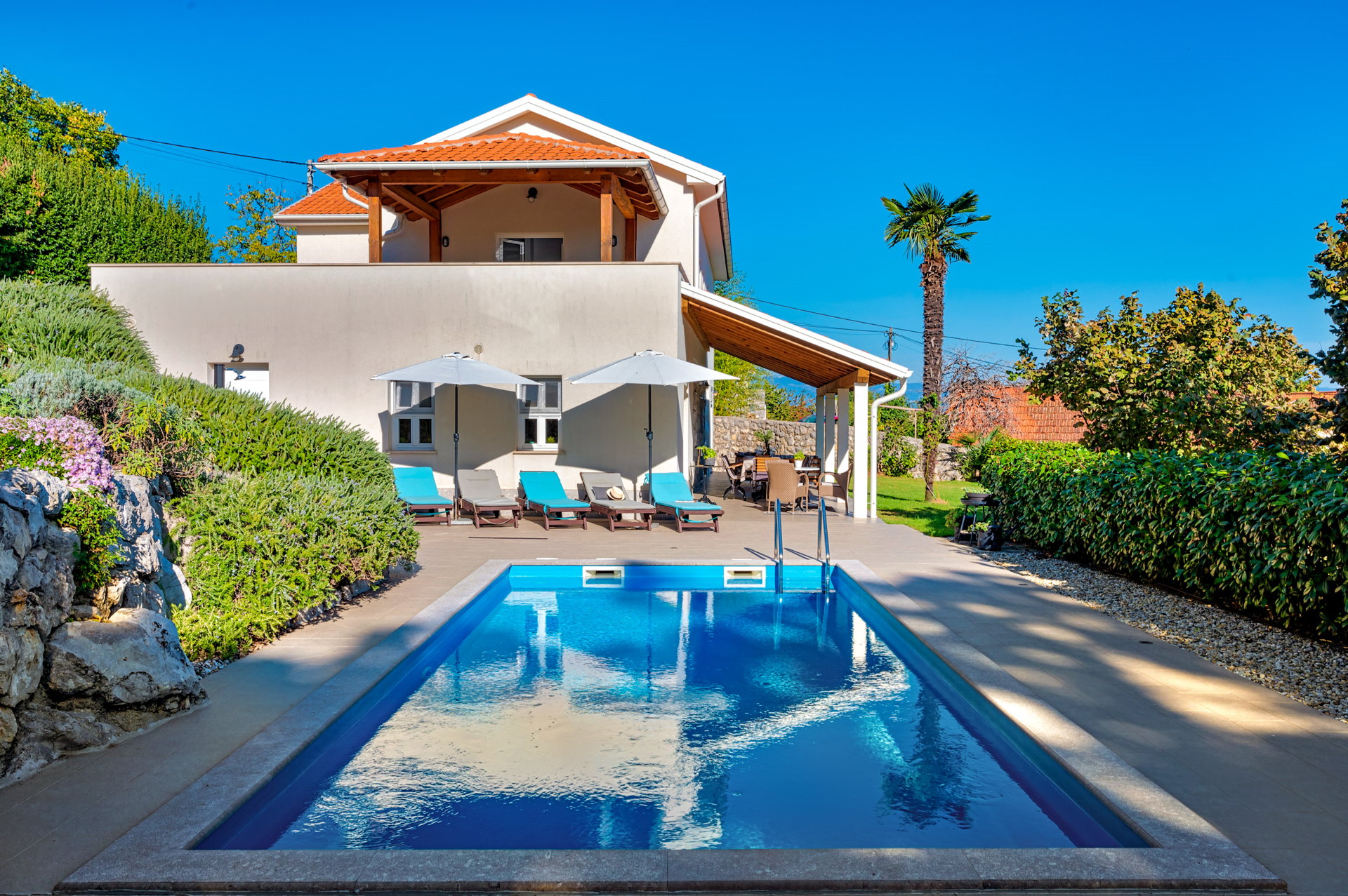 Villa Butterfly with Pool