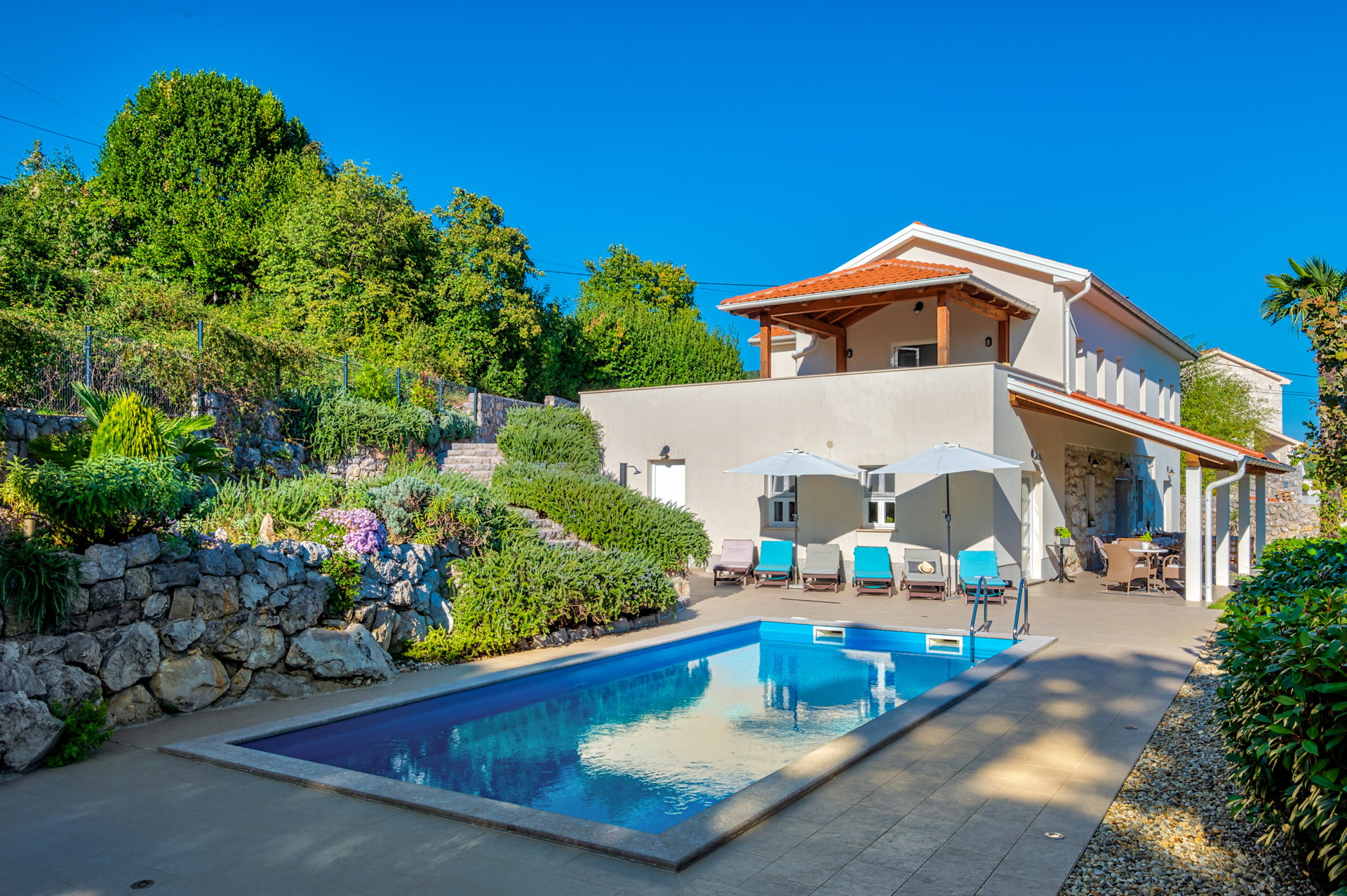 Villa Butterfly with Pool