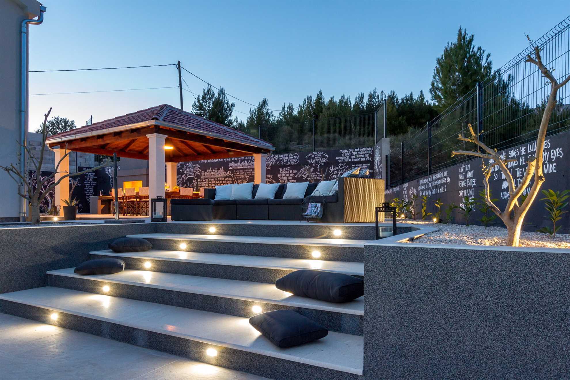 Villa Lettera with Pool