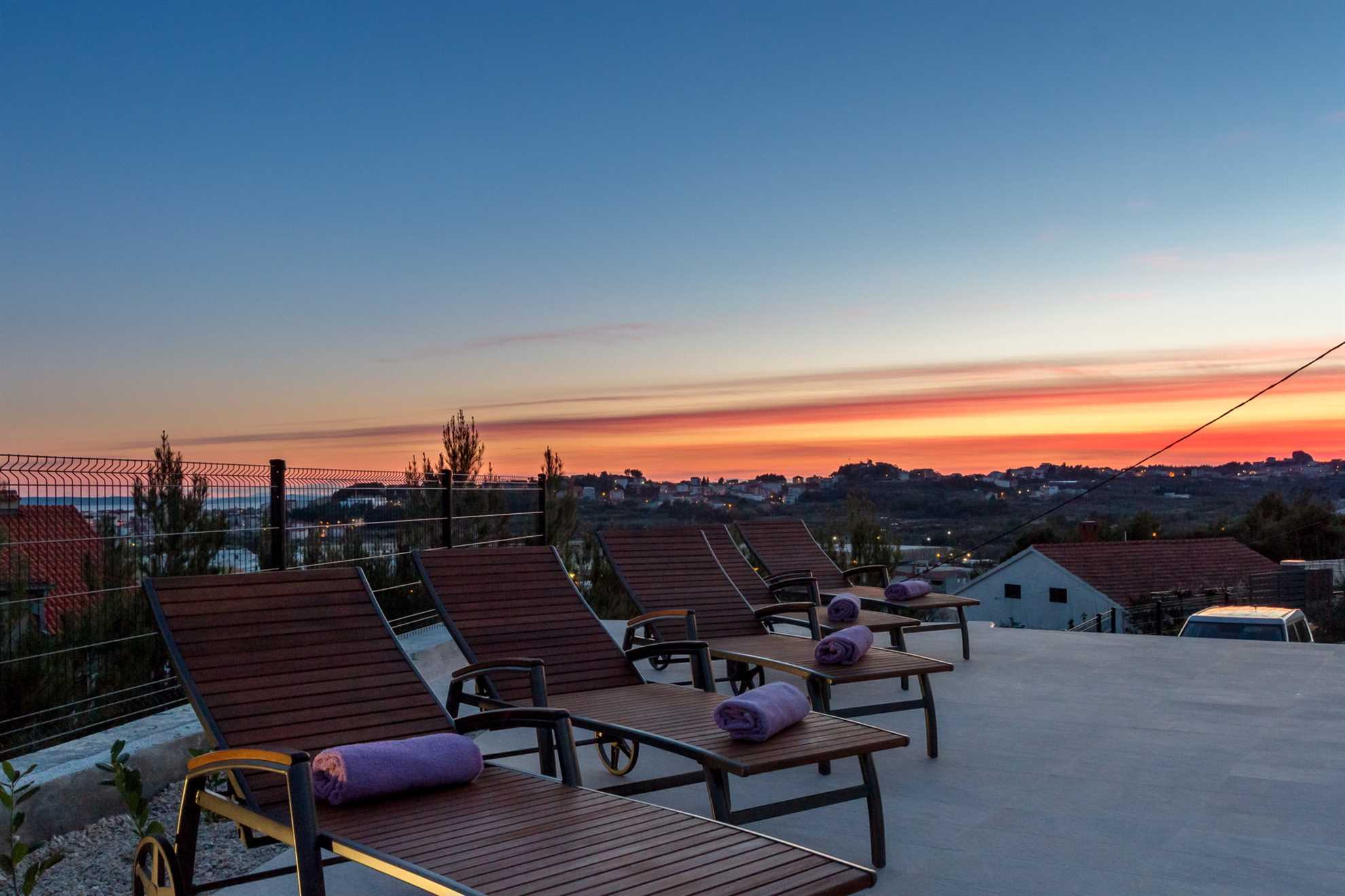 Villa Lettera with Pool