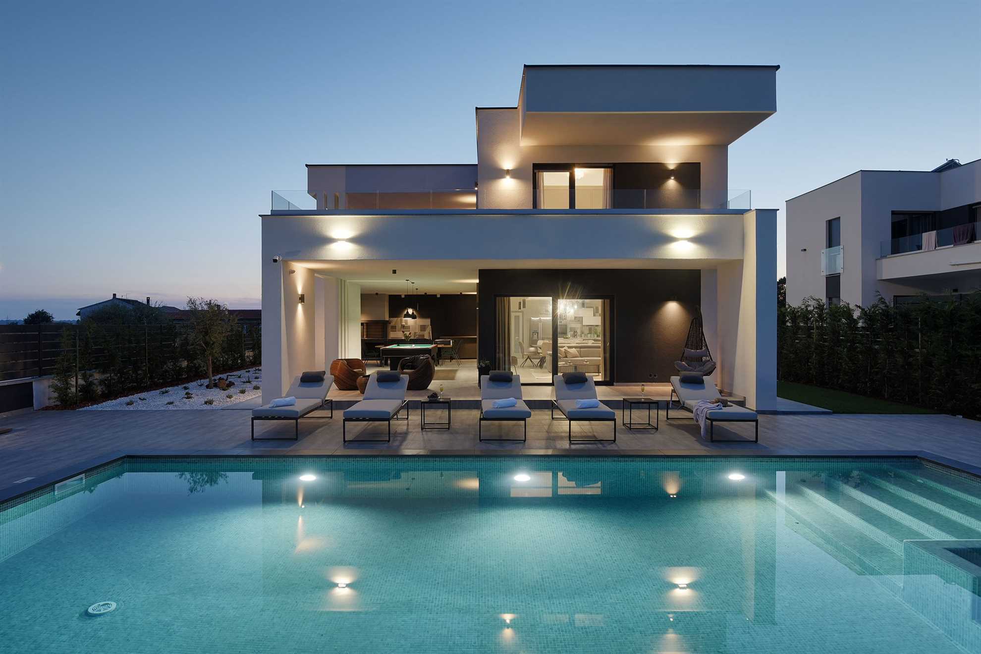 Villa Grandiosa with Pool