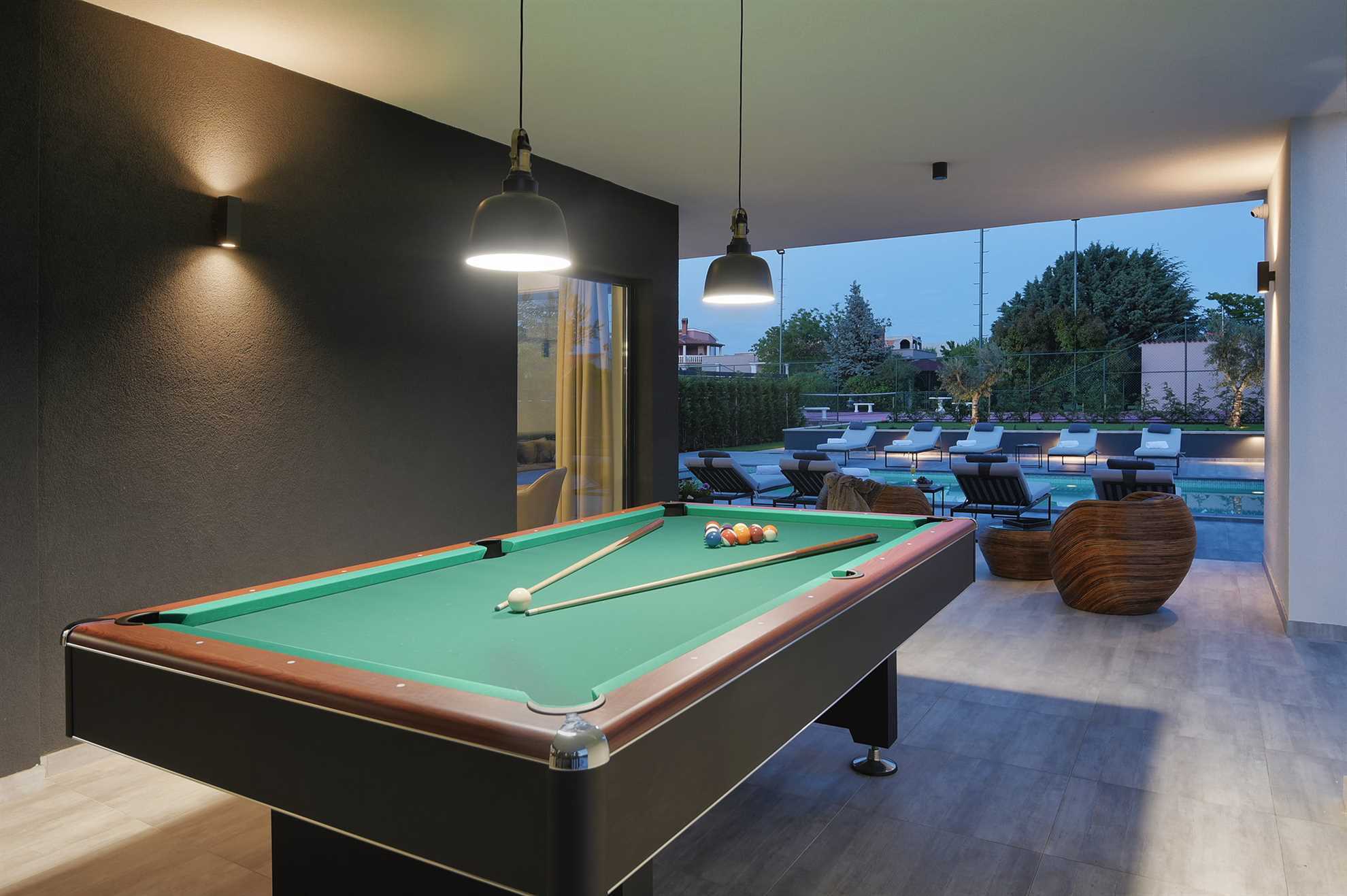 Villa Grandiosa with Pool