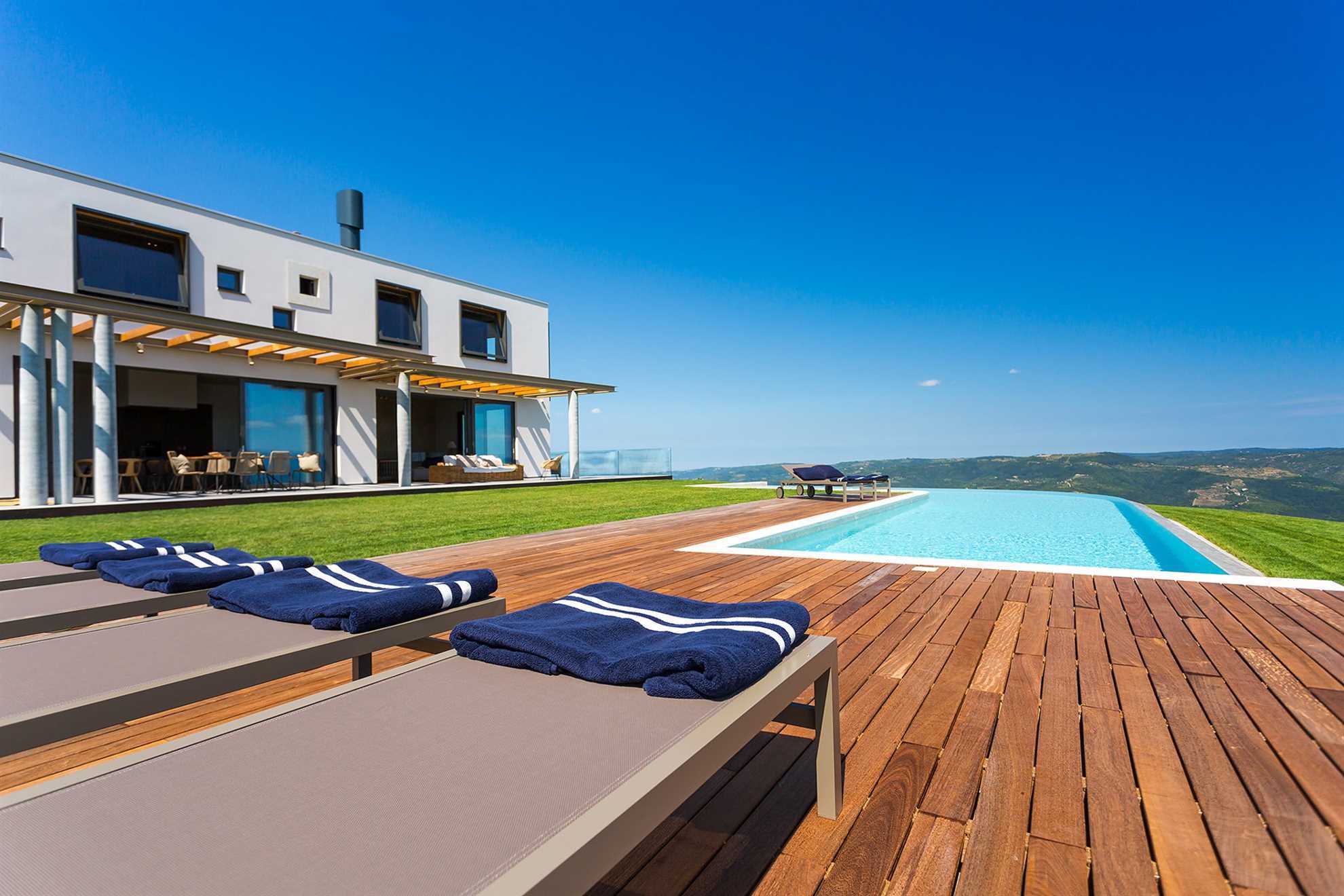 Villa Grand Horizon with Pool