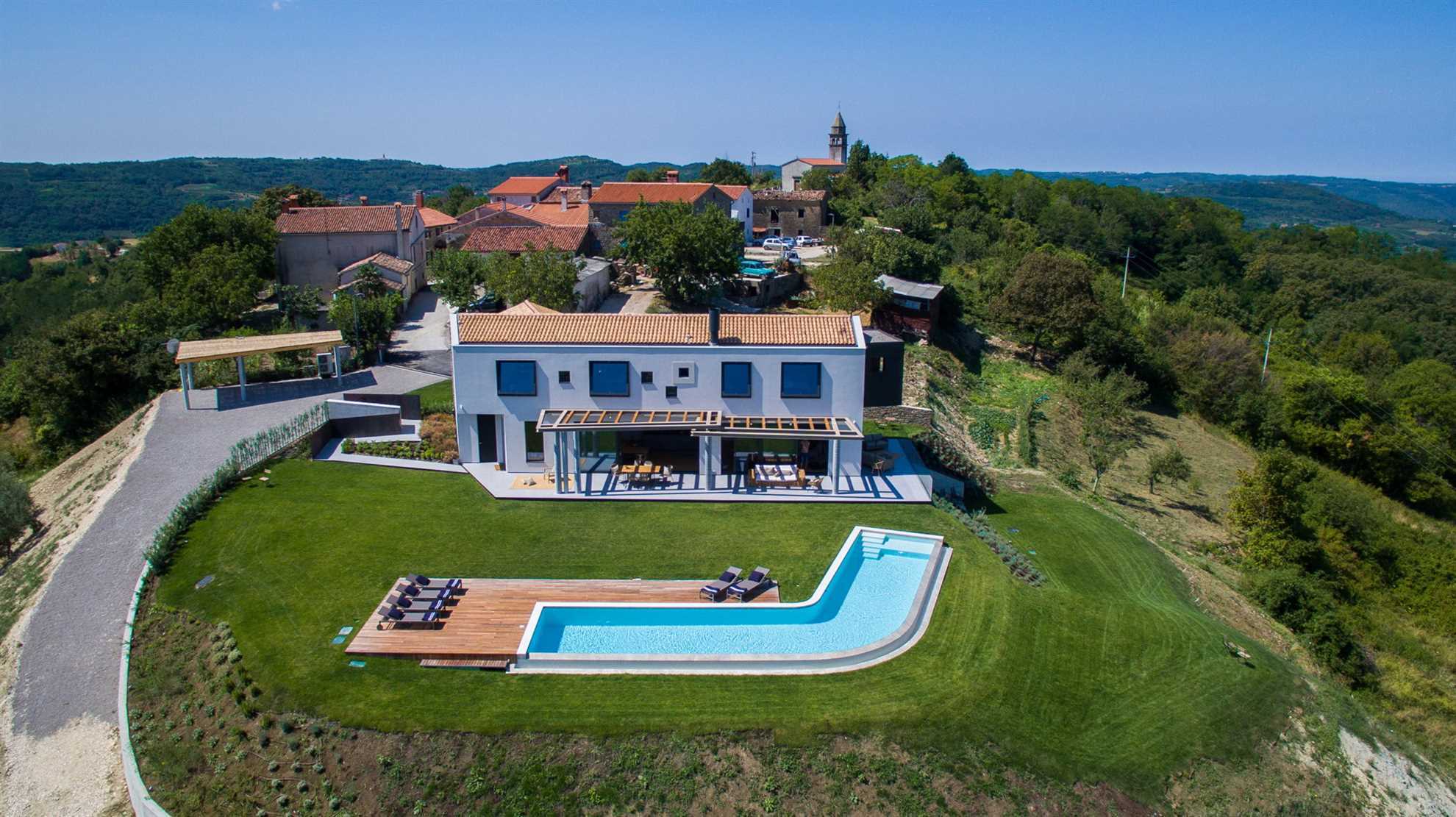 Villa Grand Horizon with Pool