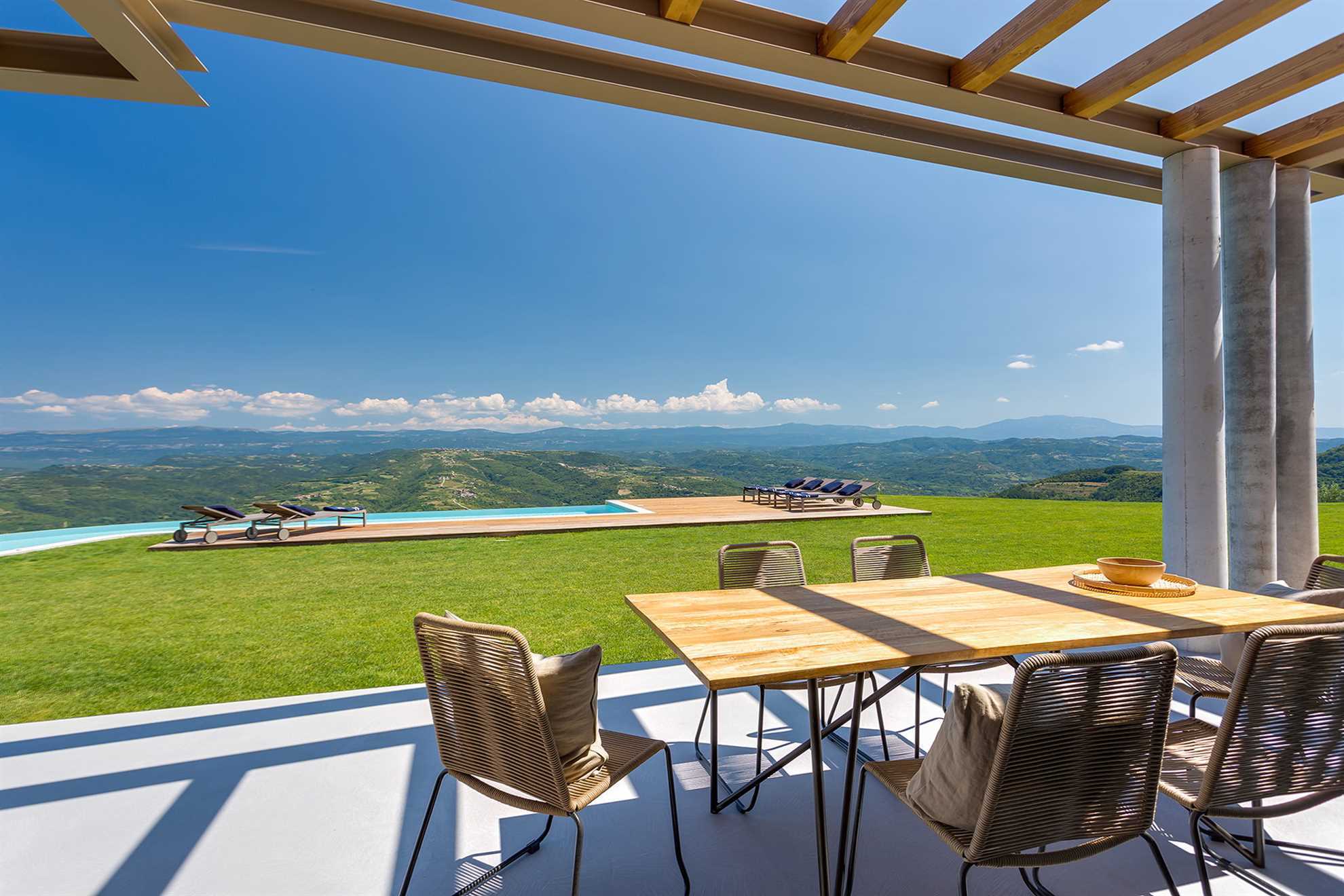 Villa Grand Horizon with Pool