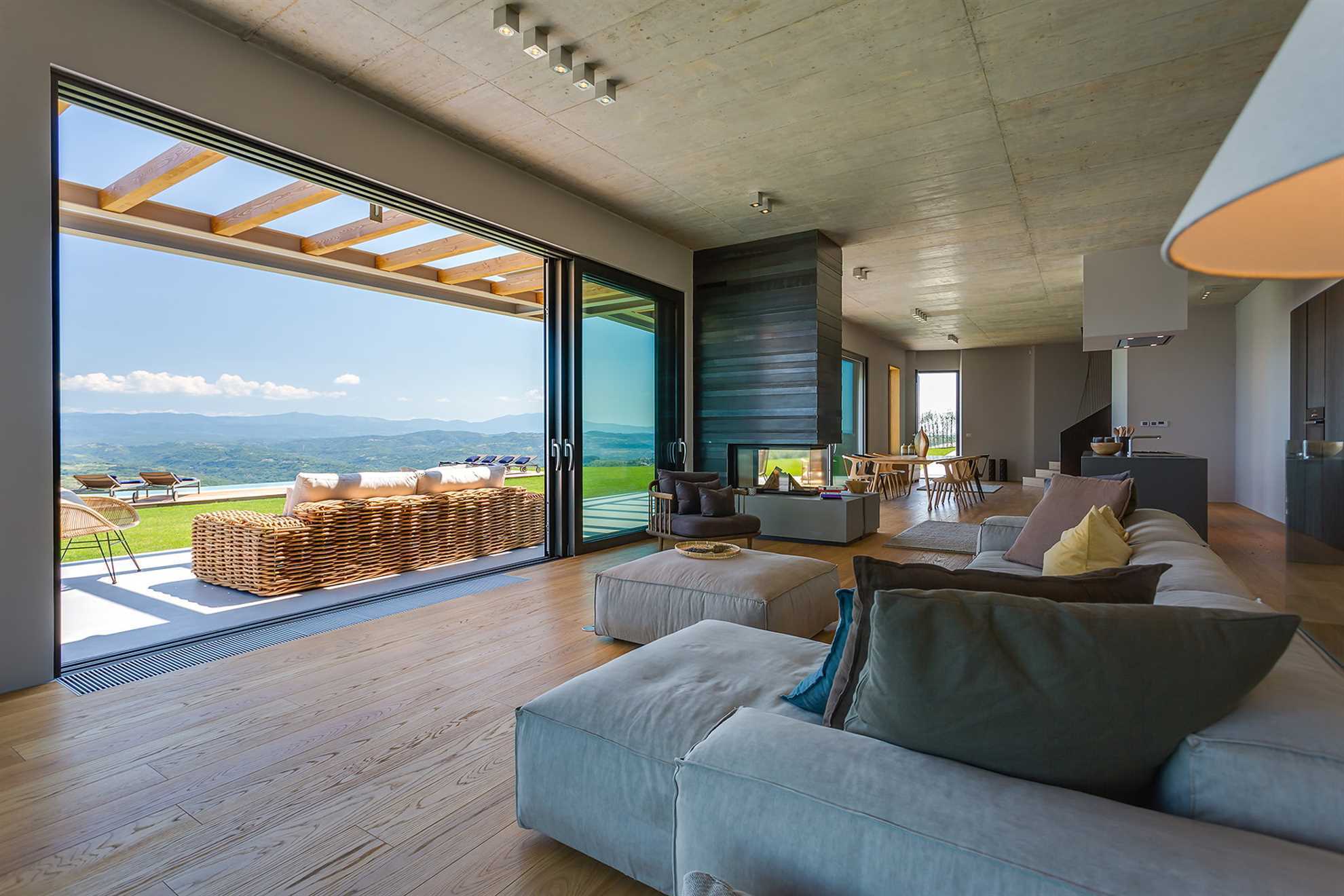 Villa Grand Horizon with Pool