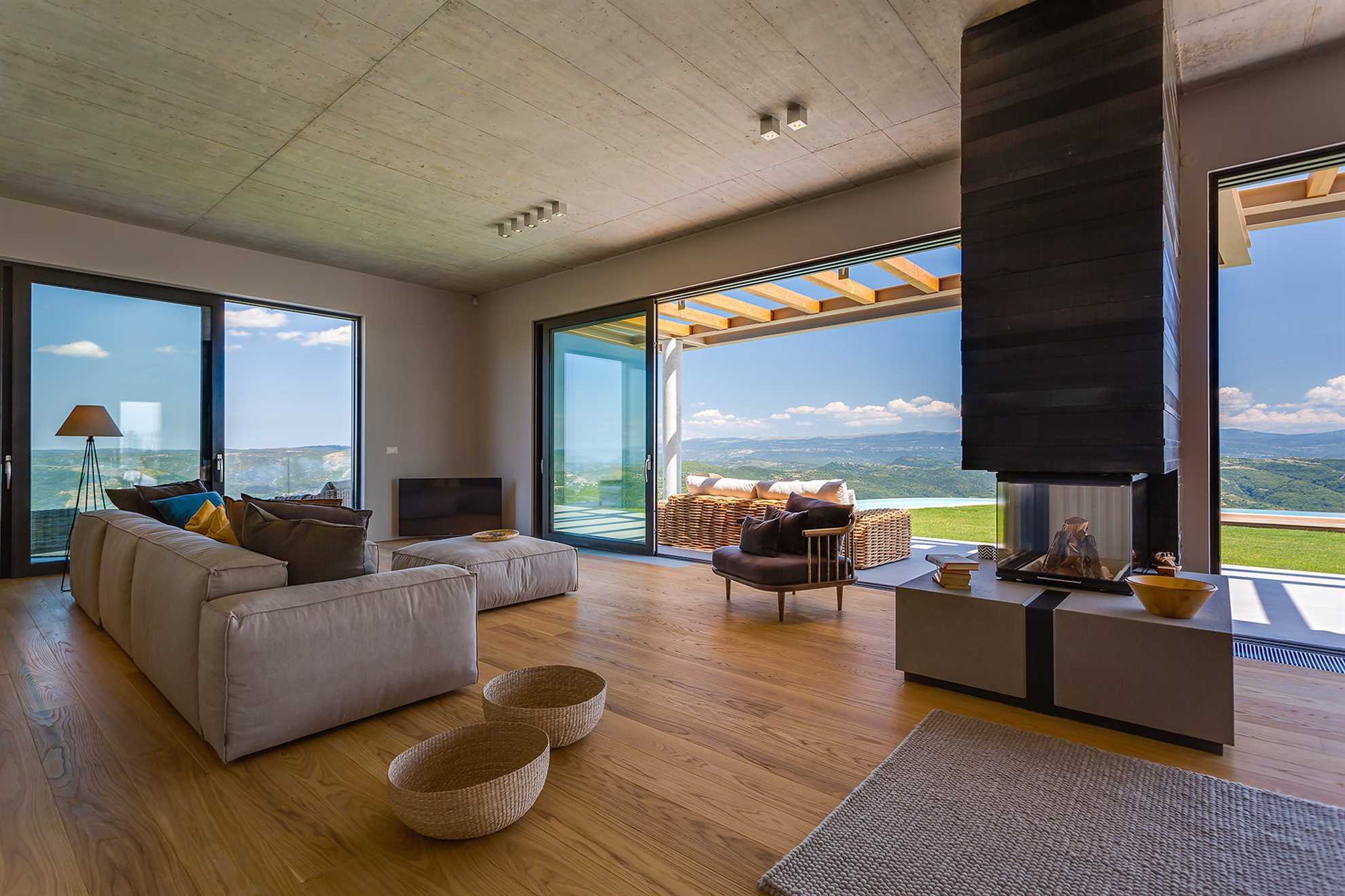 Villa Grand Horizon with Pool