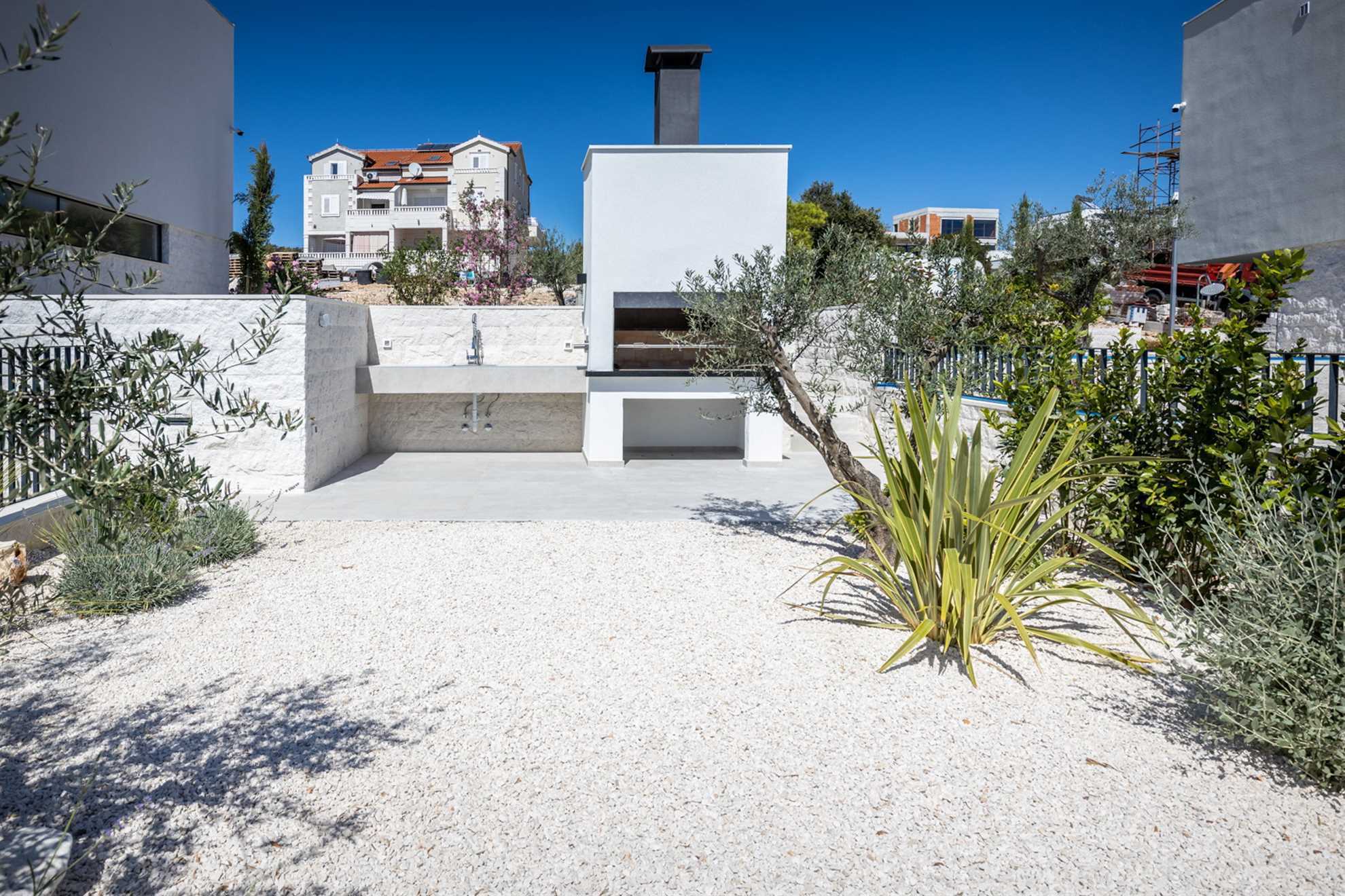 Luxury Villa Black Diamond with Pool
