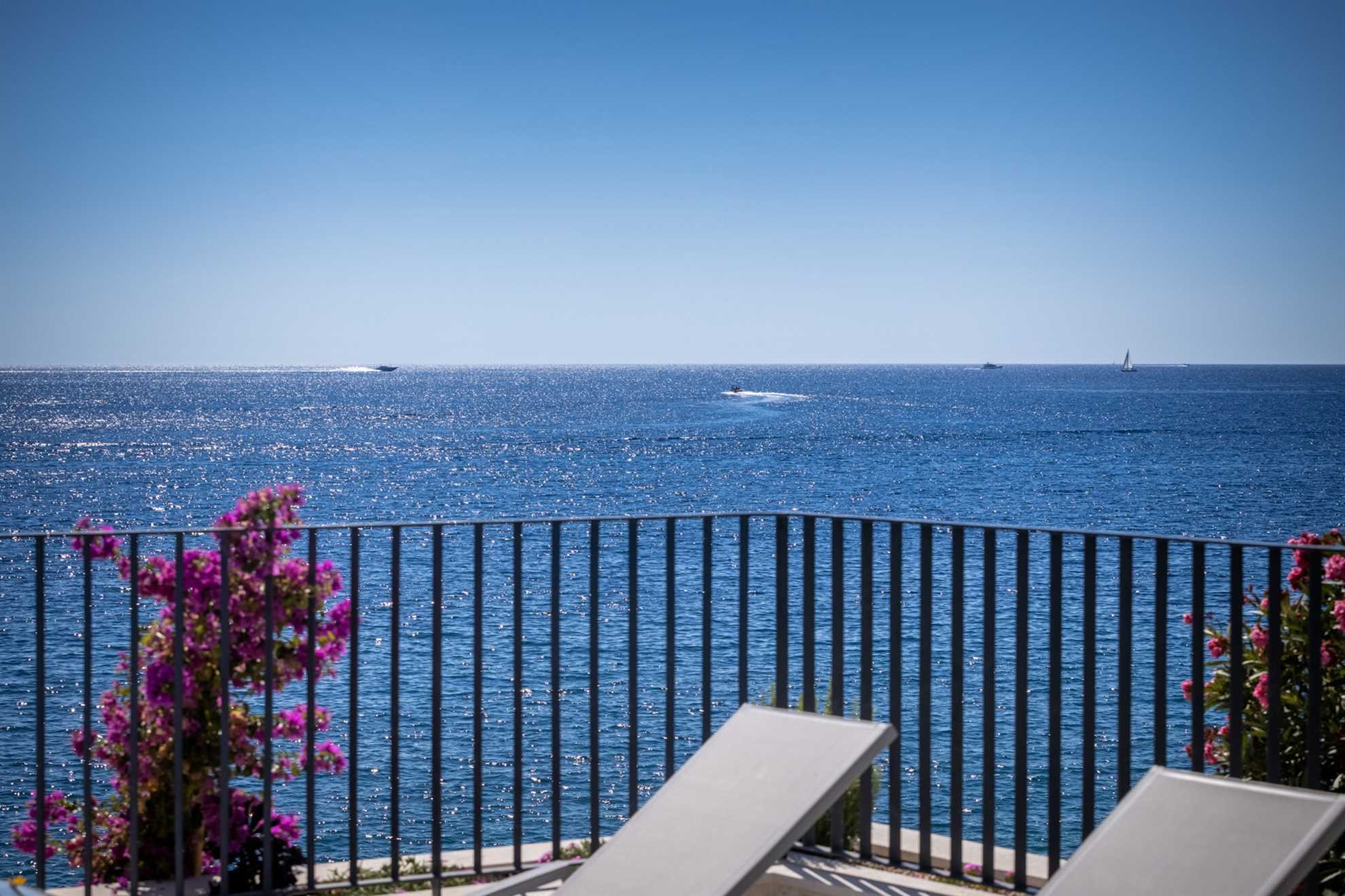 Luxury Villa Black Diamond with Pool