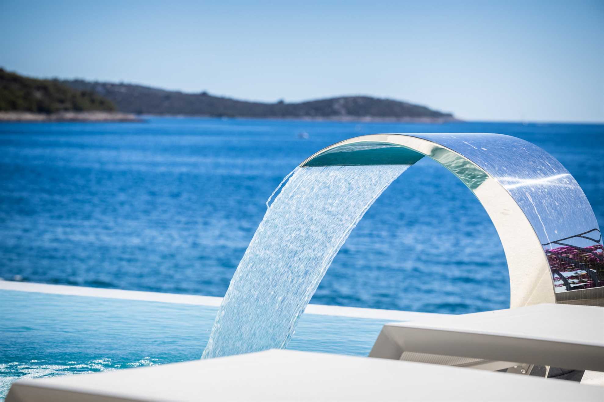 Luxury Villa Black Diamond with Pool