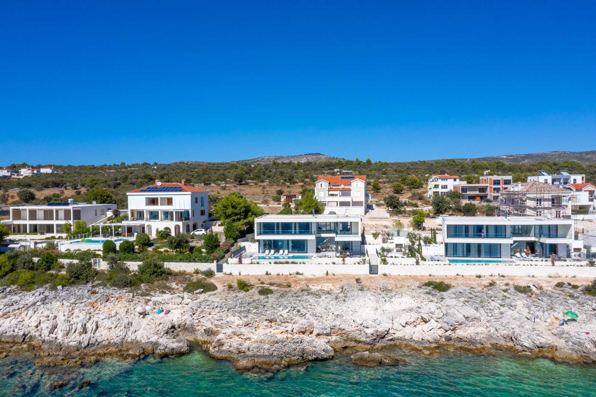 Luxury Villa Black Diamond with Pool