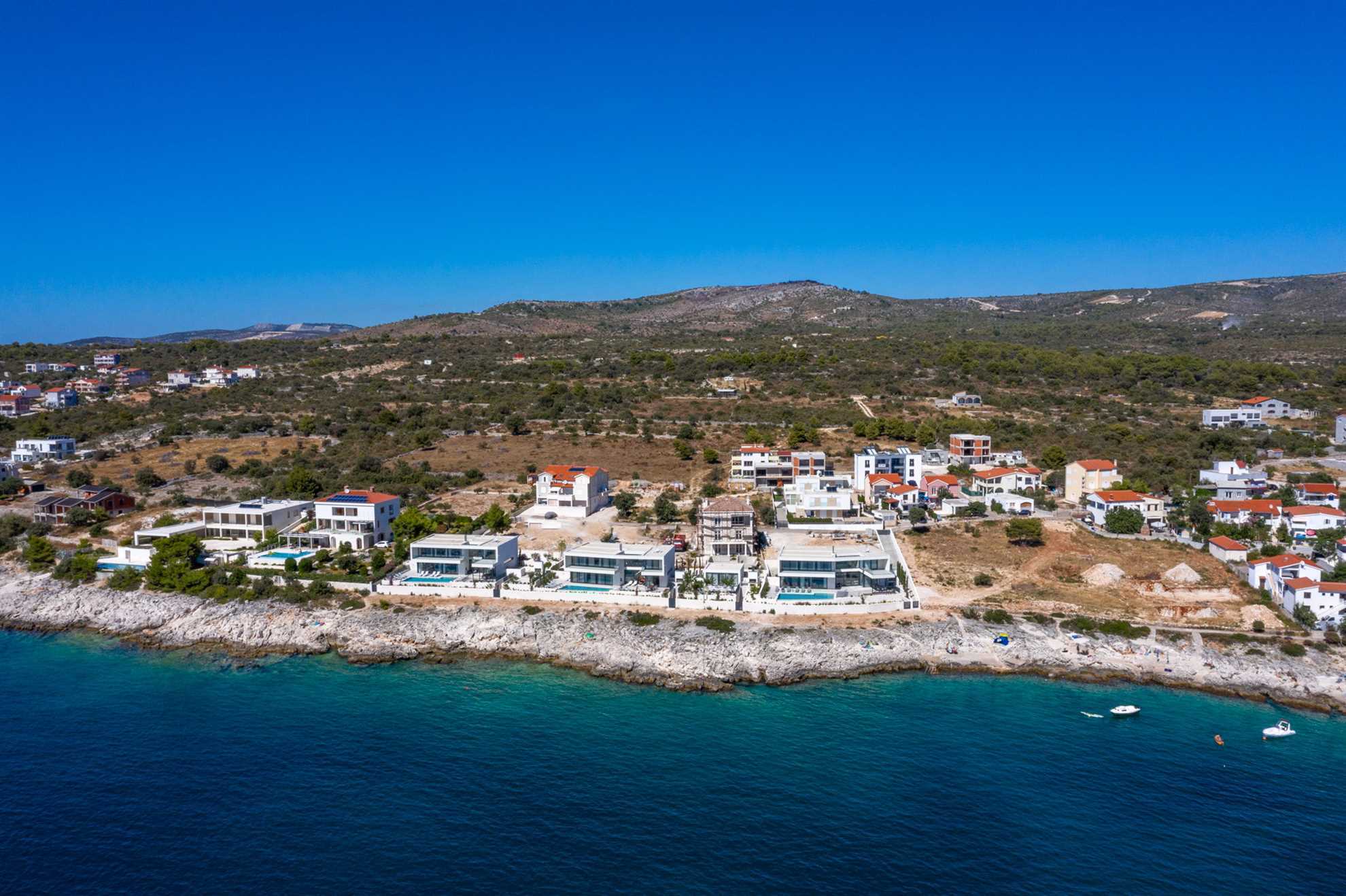 Luxury Villa Black Diamond with Pool
